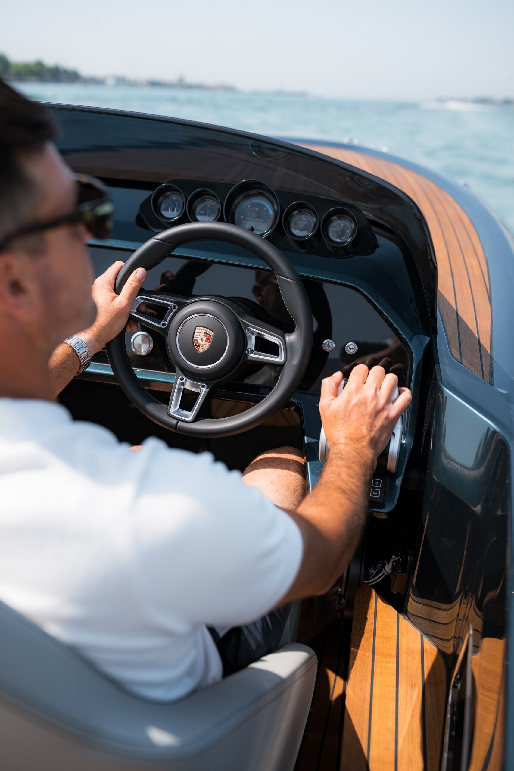 Frauscher x Porsche 790 Spectre