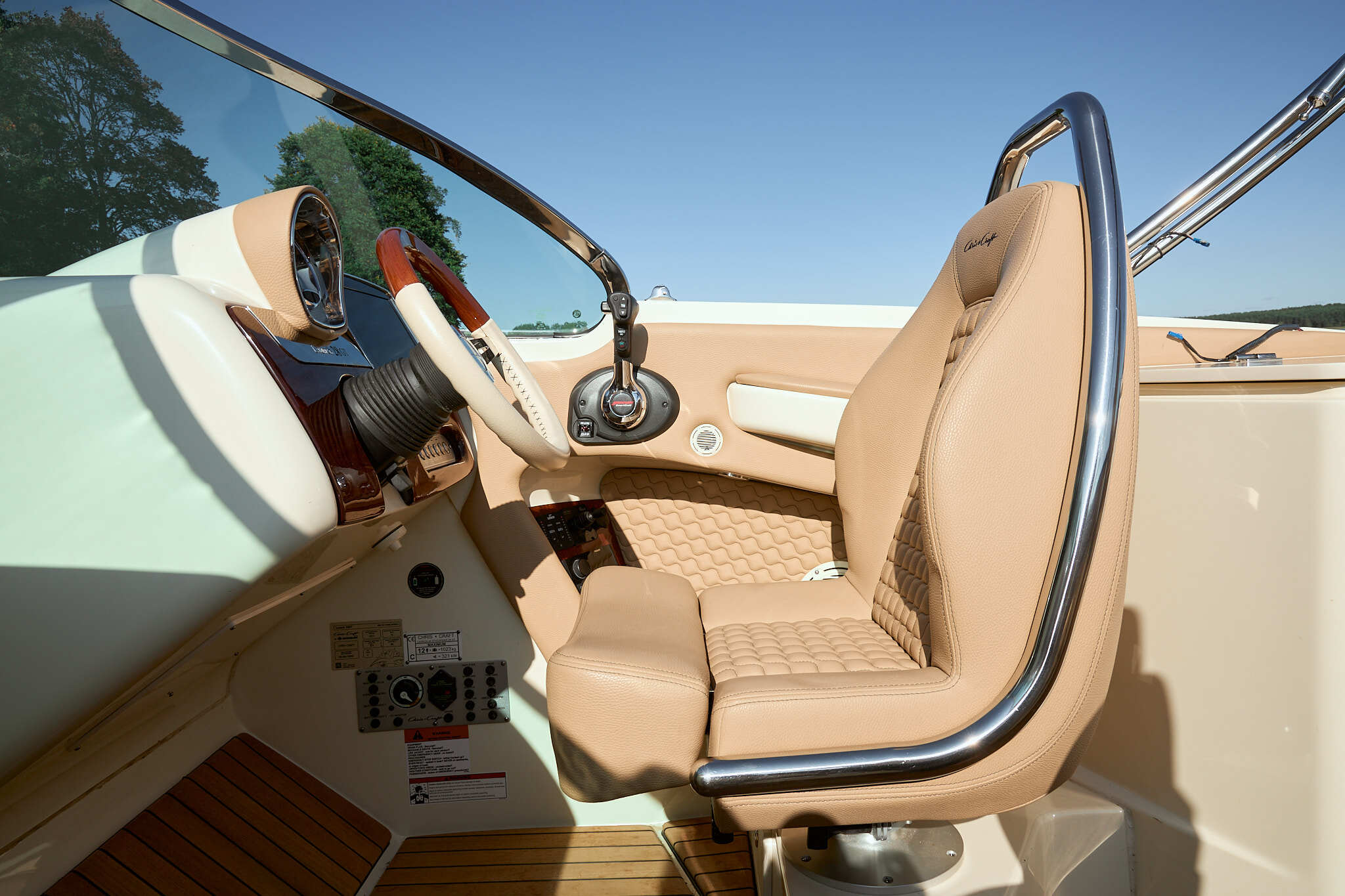 Chris-Craft Launch 28 GT