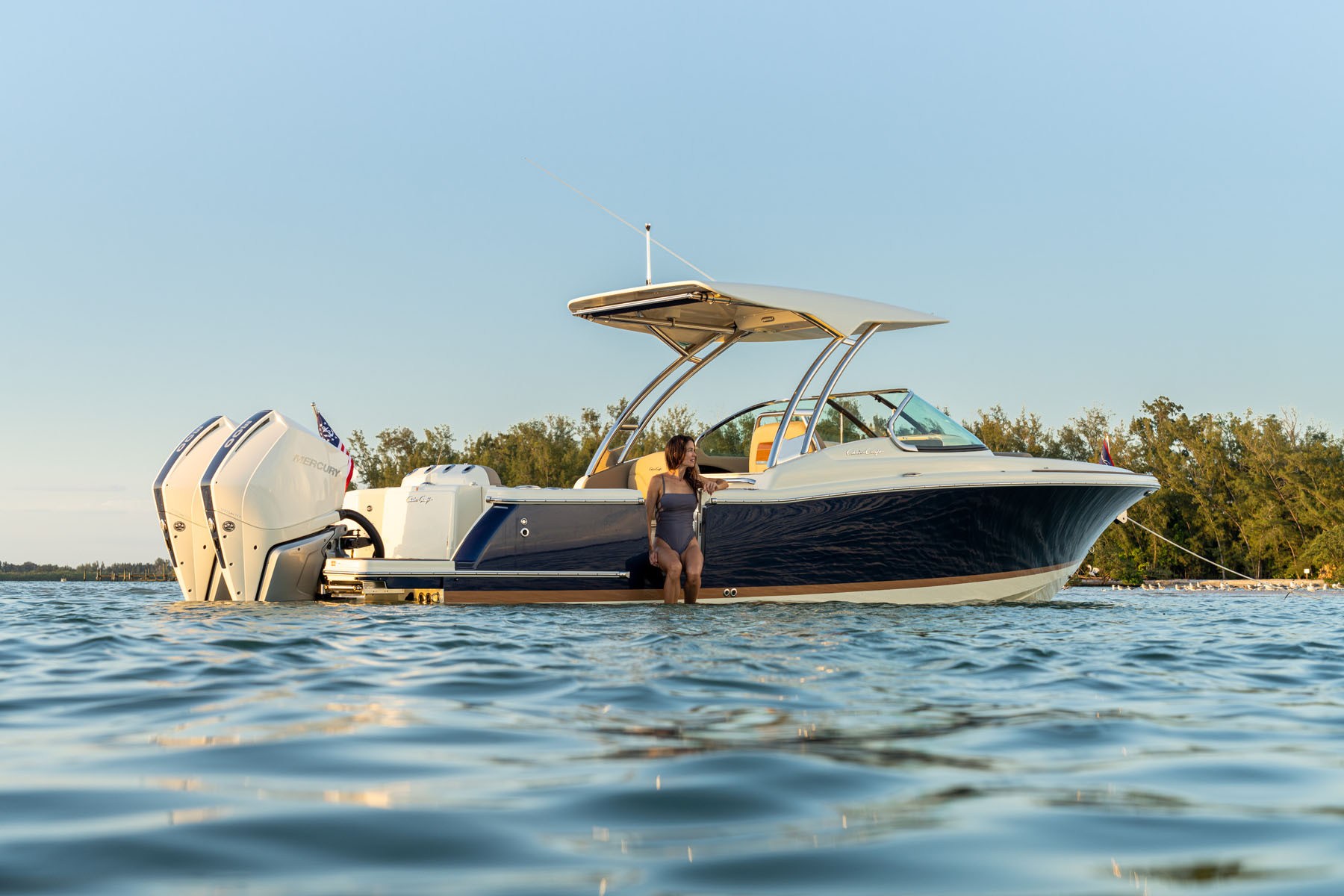 Chris-Craft Calypso 28