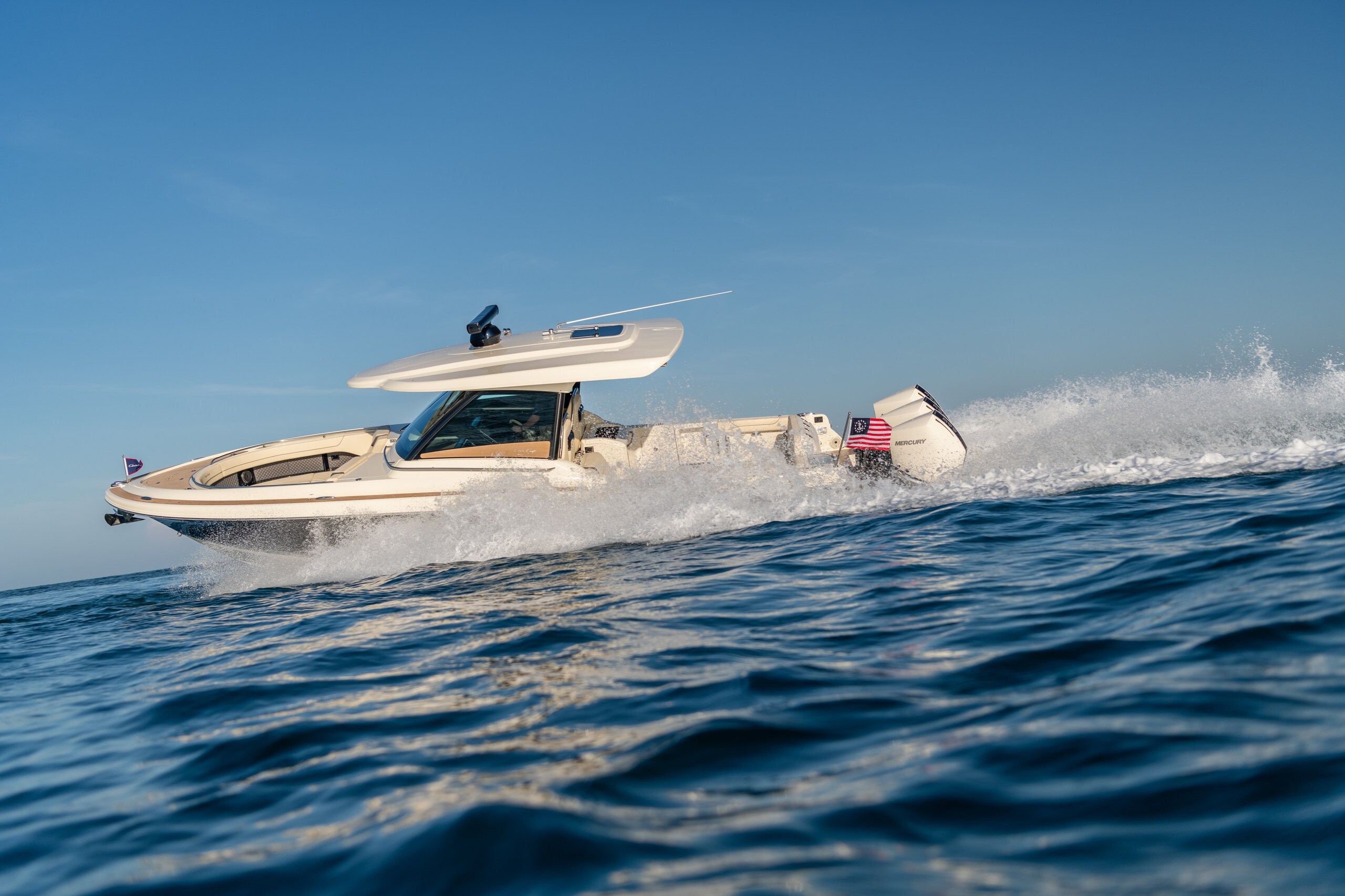 Chris-Craft Calypso 35