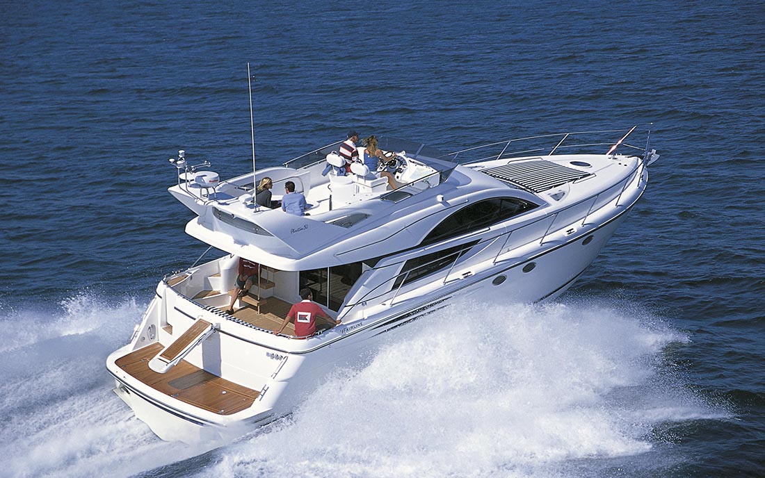 Яхта Fairline Phantom 50 фото 1.2