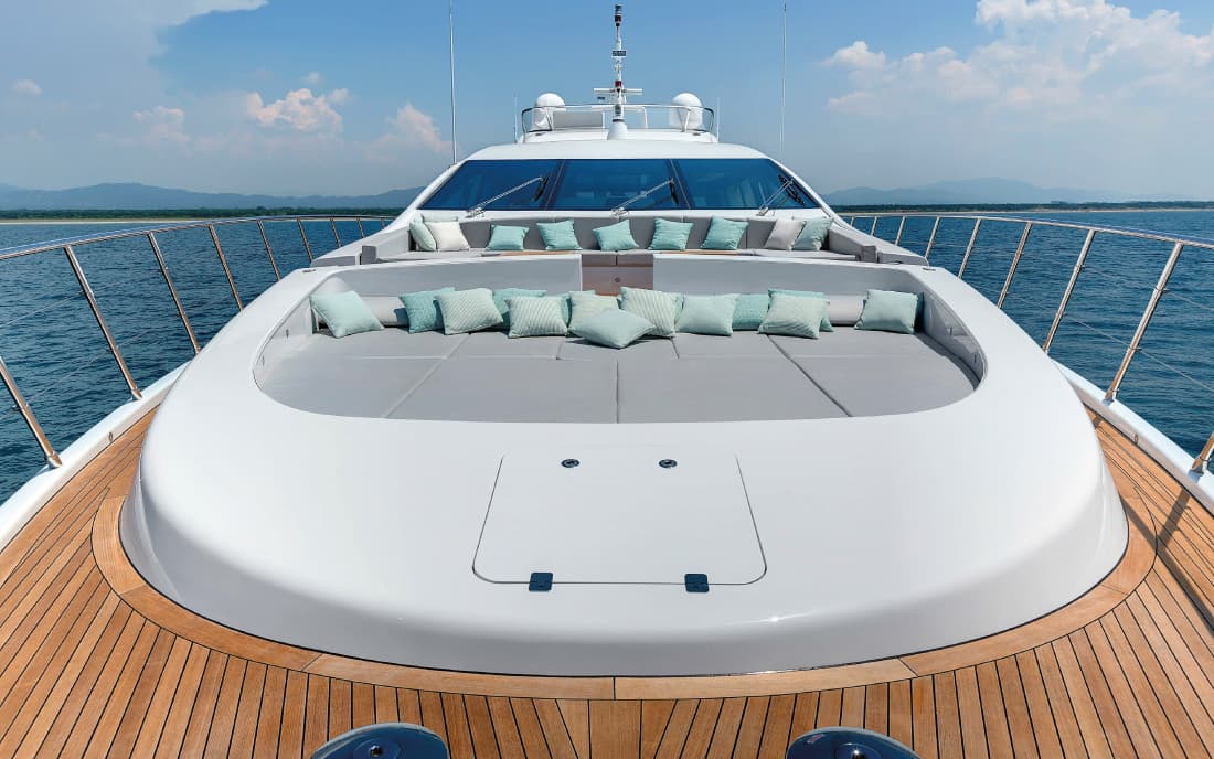 Яхта Mangusta 110 фото 2.1