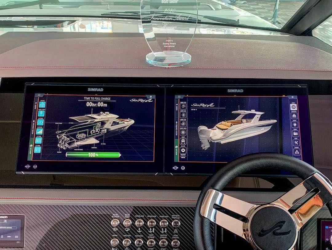Катер Sea Ray SLX-R 400e: награда за инновации