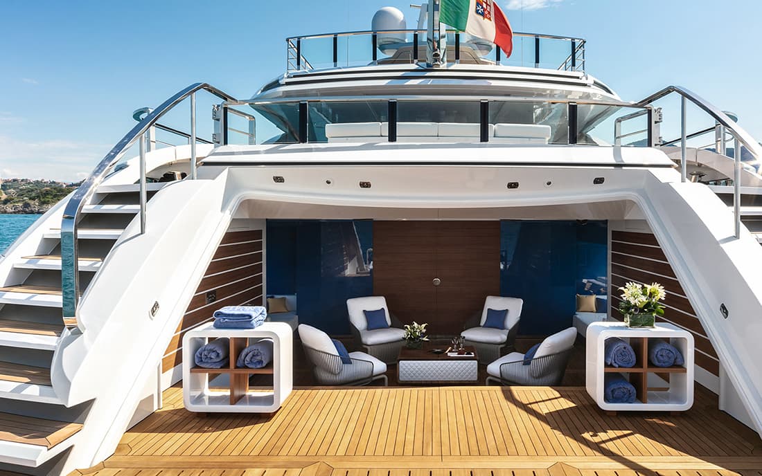 Яхта Mangusta GranSport 54 фото 2.1