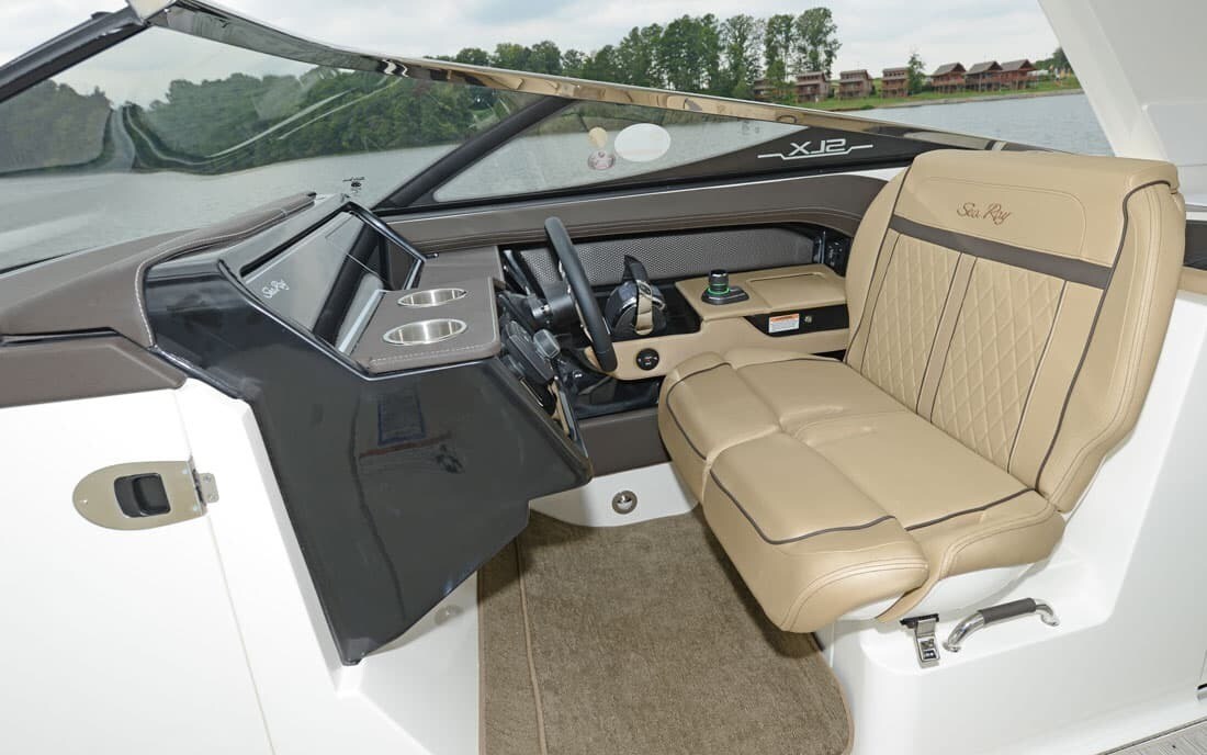 Sea Ray SLX 310