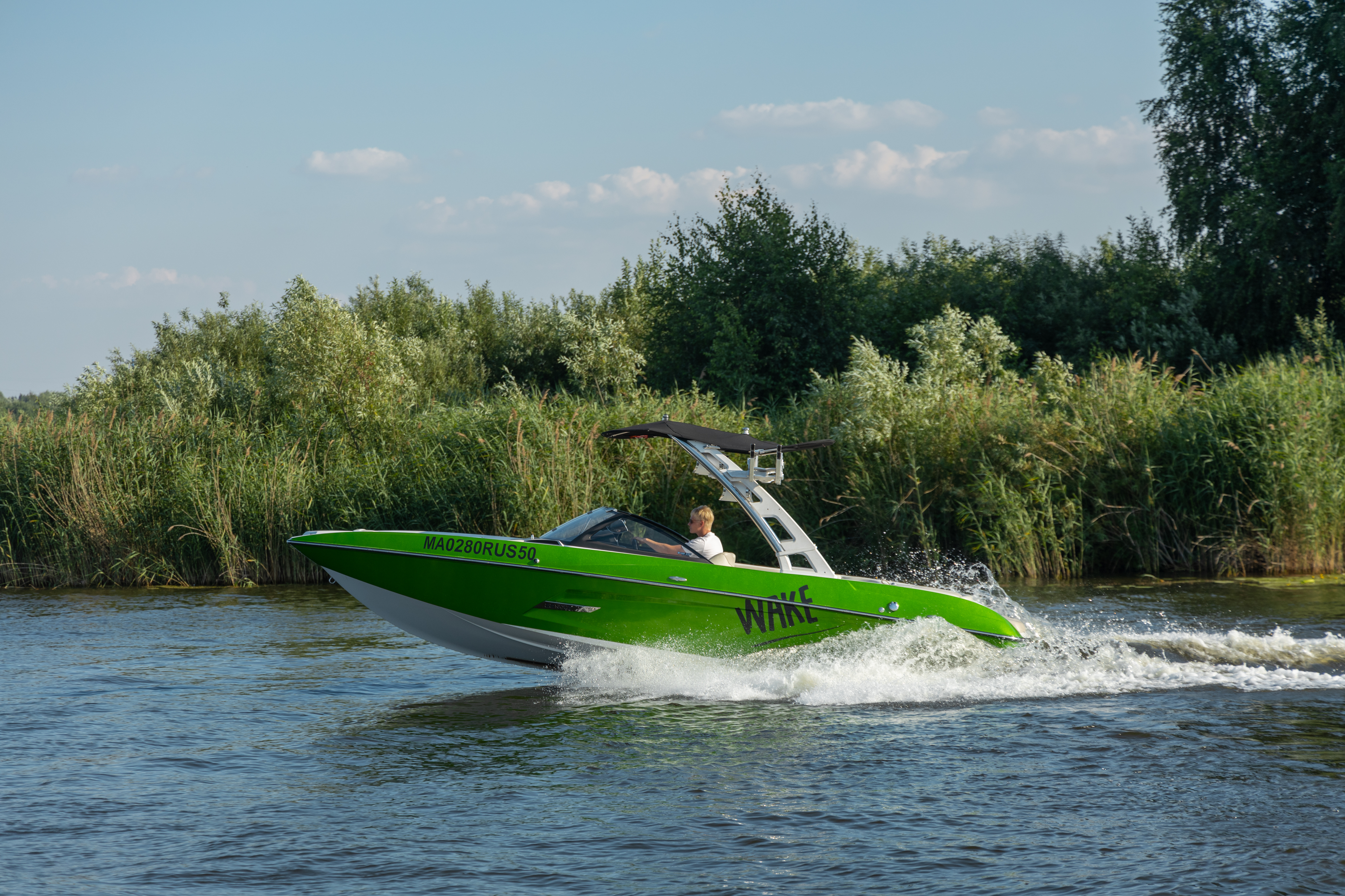 Катер буксировщики Malibu 22 MXZ