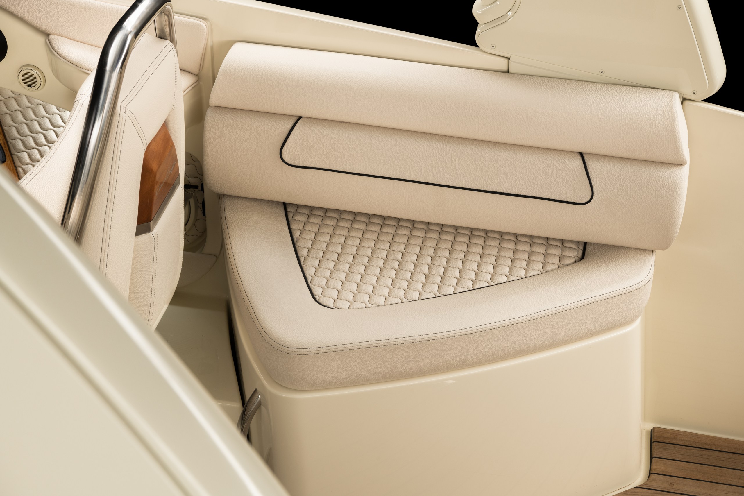 Chris-Craft Launch 28 GT SURF
