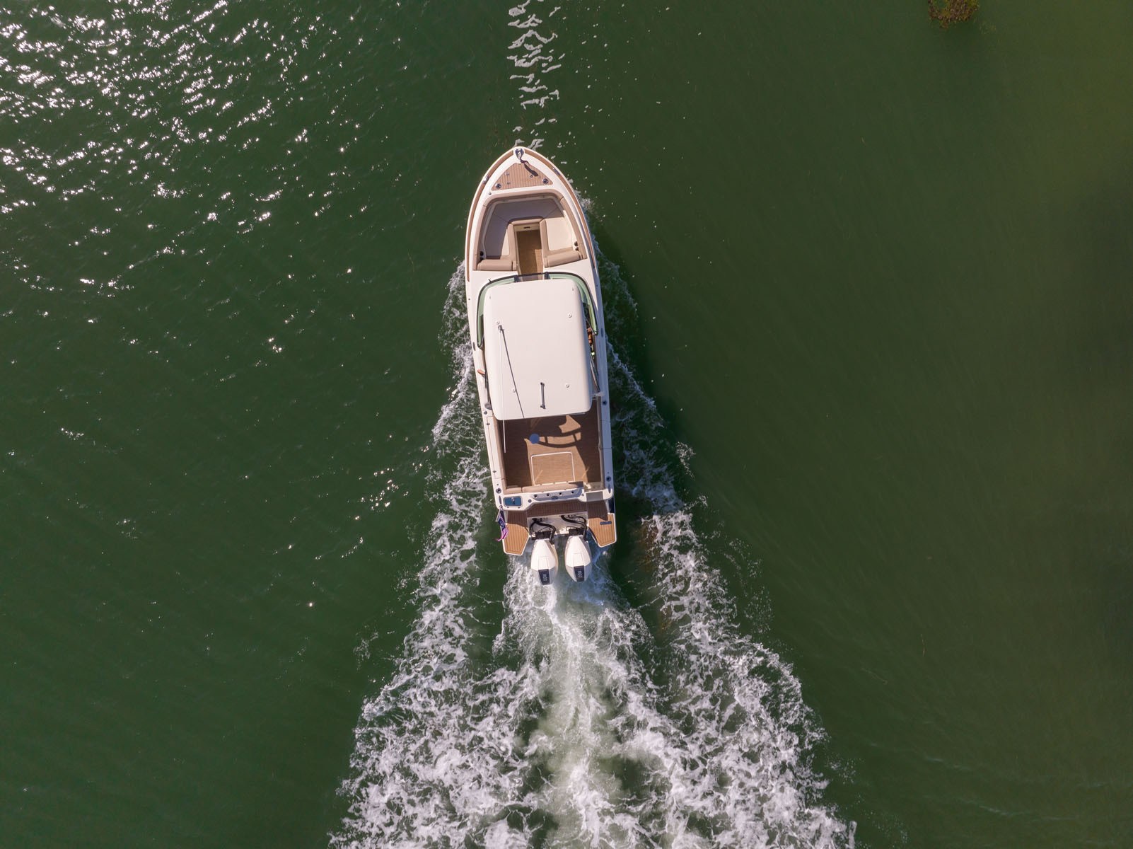 Chris-Craft Calypso 28
