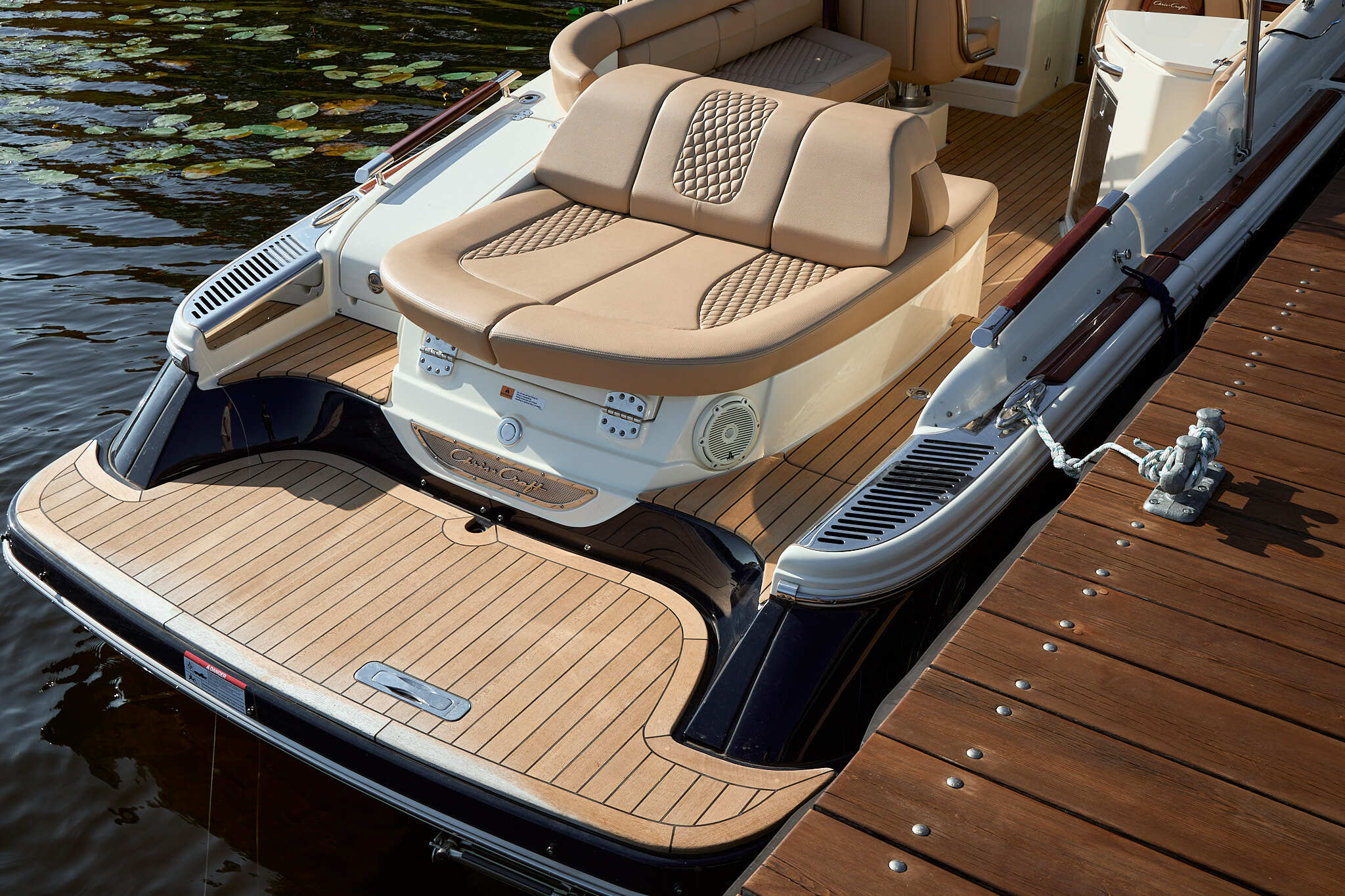 Chris-Craft Launch 28 GT