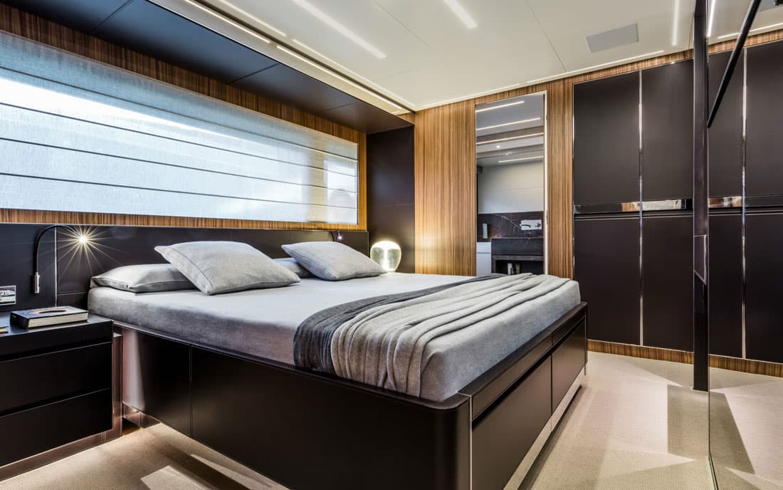 Яхта Riva 102' Corsaro Super фото 2.14