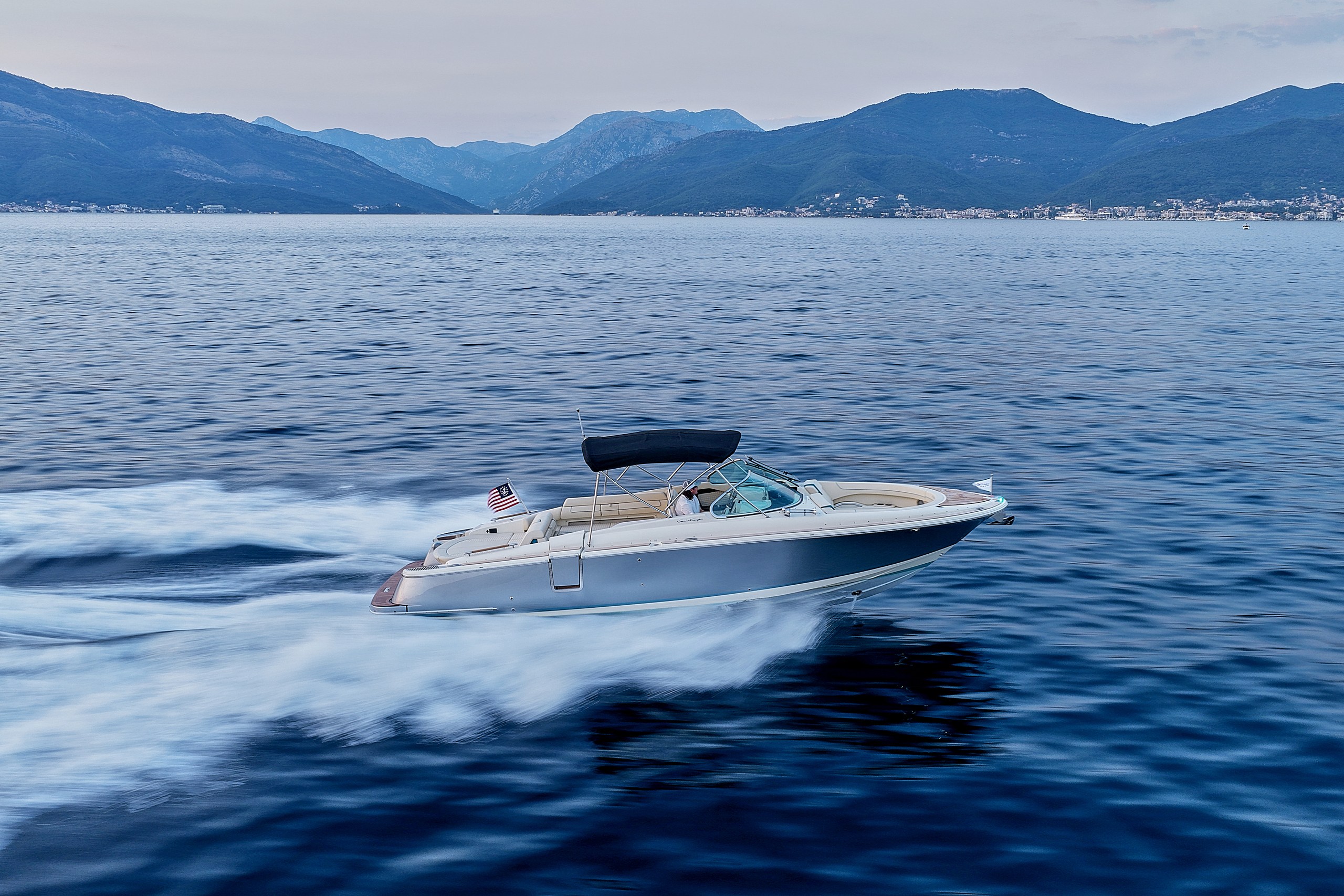 Chris-Craft Launch 31 GT