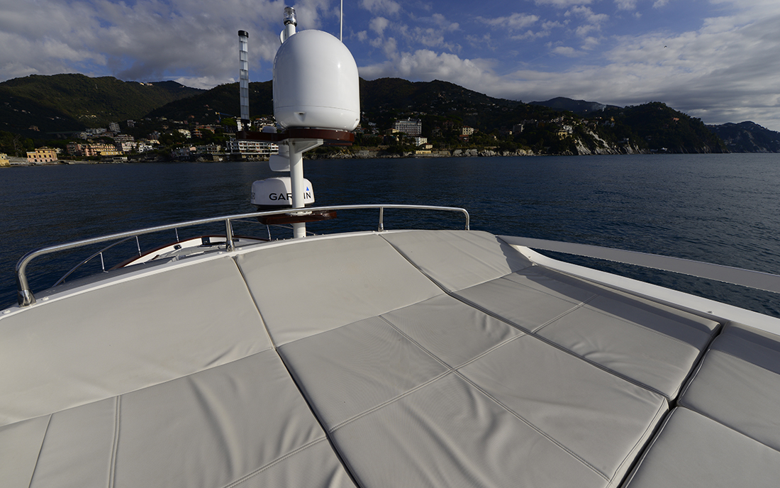 Яхта Austin Parker 48 SUNDECK фото 1.18