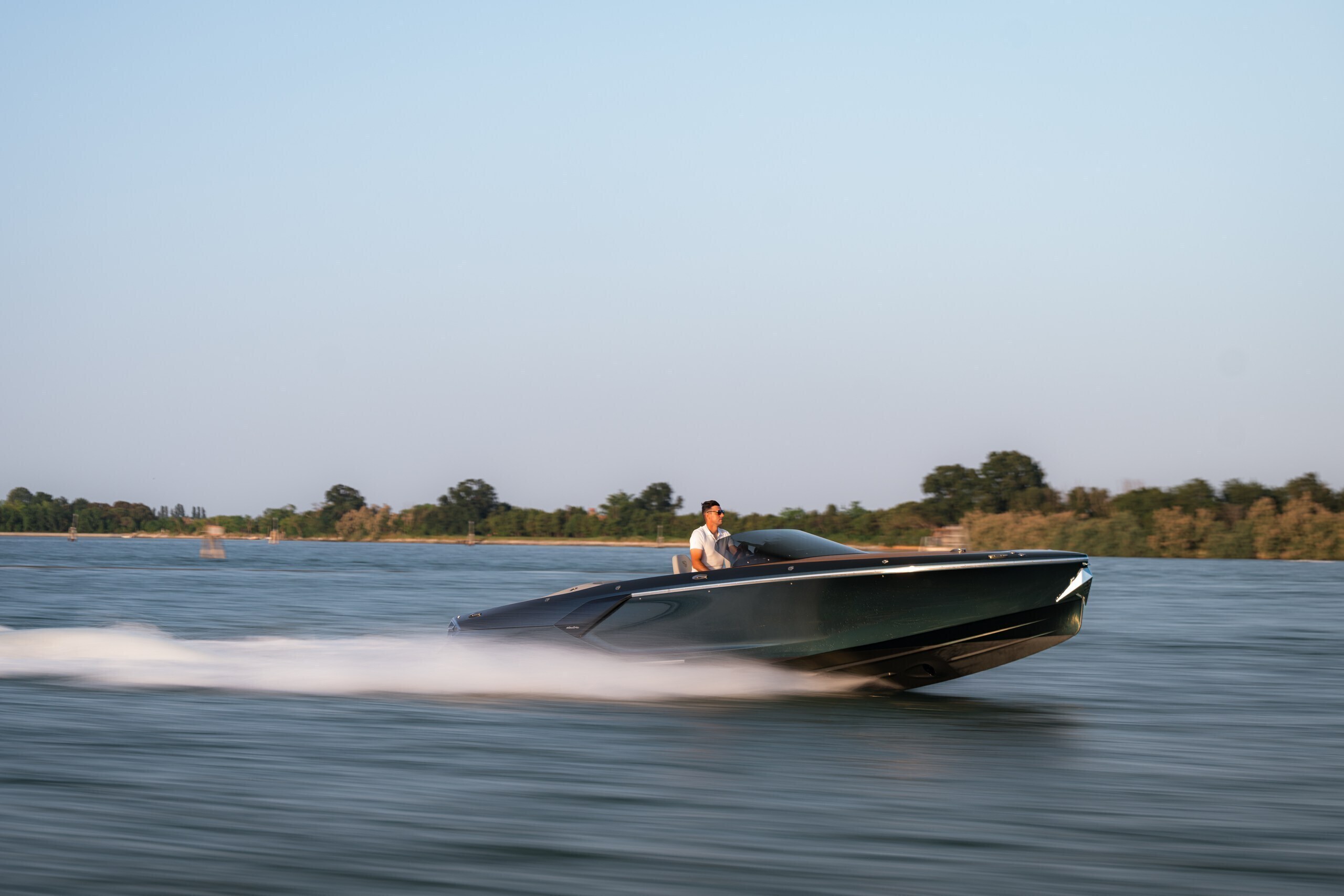 Frauscher x Porsche 790 Spectre