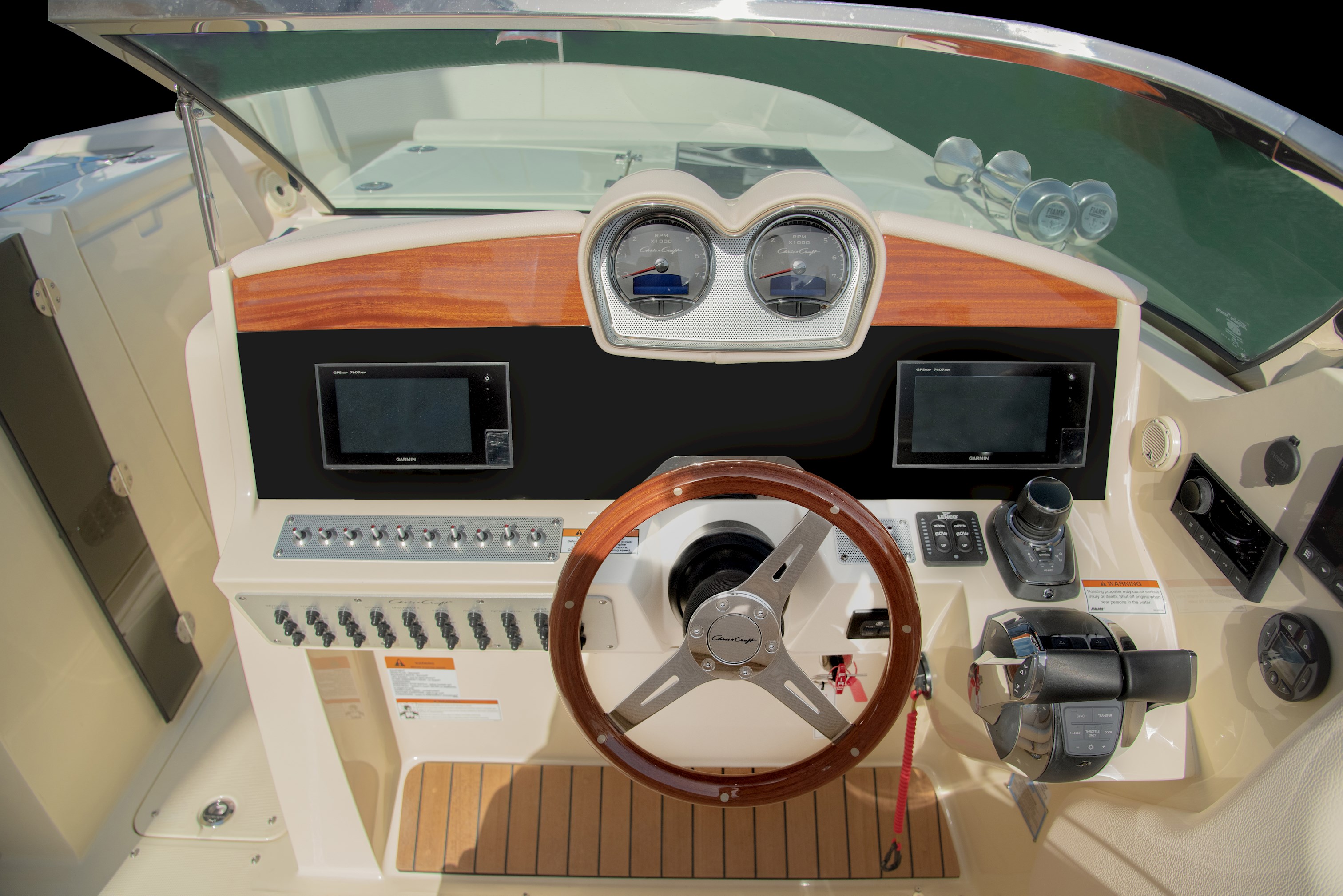 Обновление приборной панели Chris-Craft
