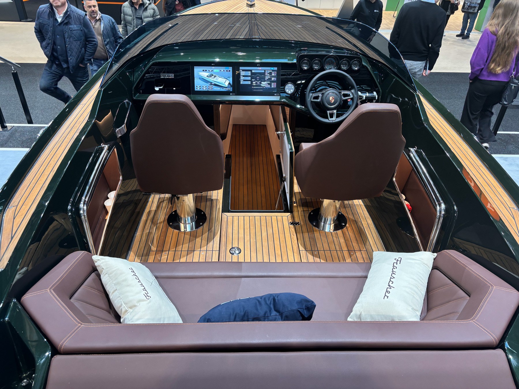 Frauscher x Porsche 850 Fantom