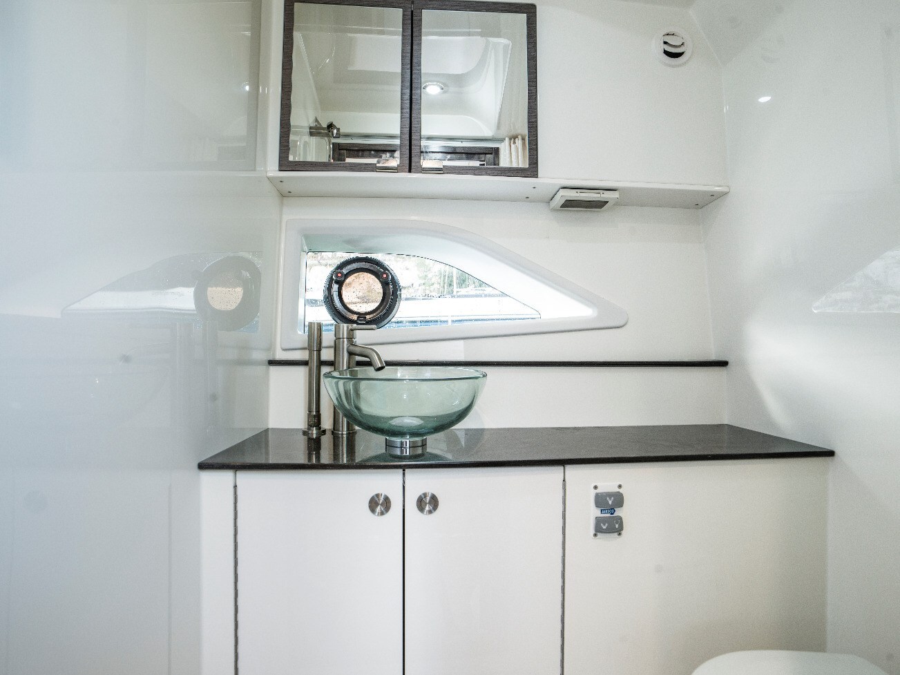 Sea Ray Sundancer 320 OB