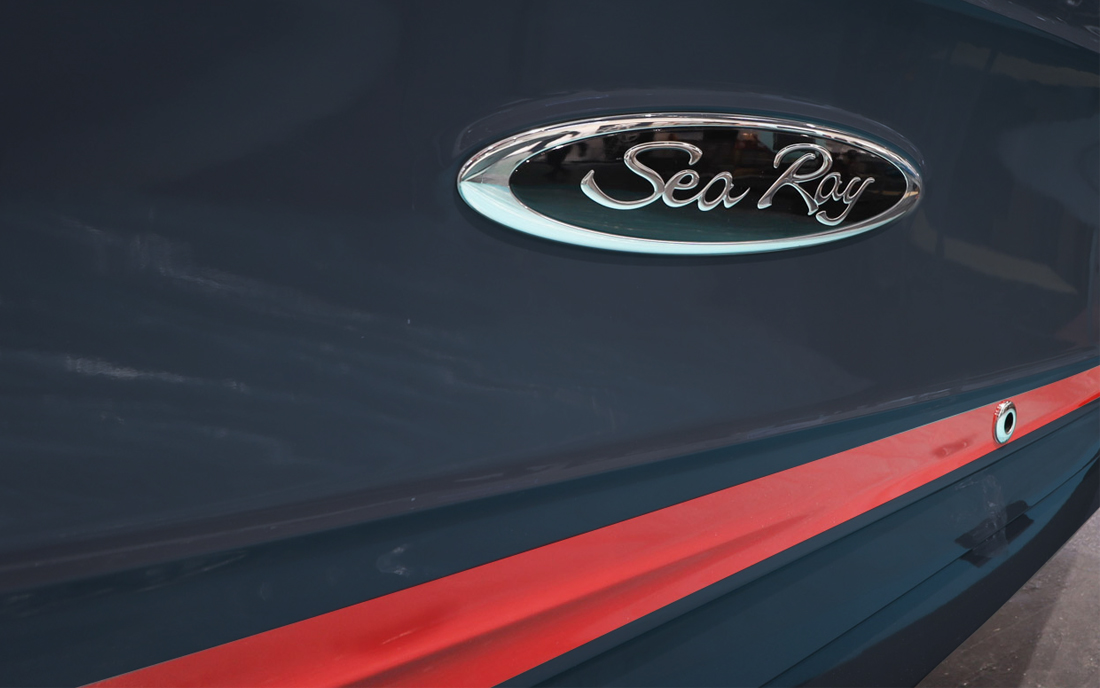 Катер Sea Ray 230 SPX/2525311 фото 1.8