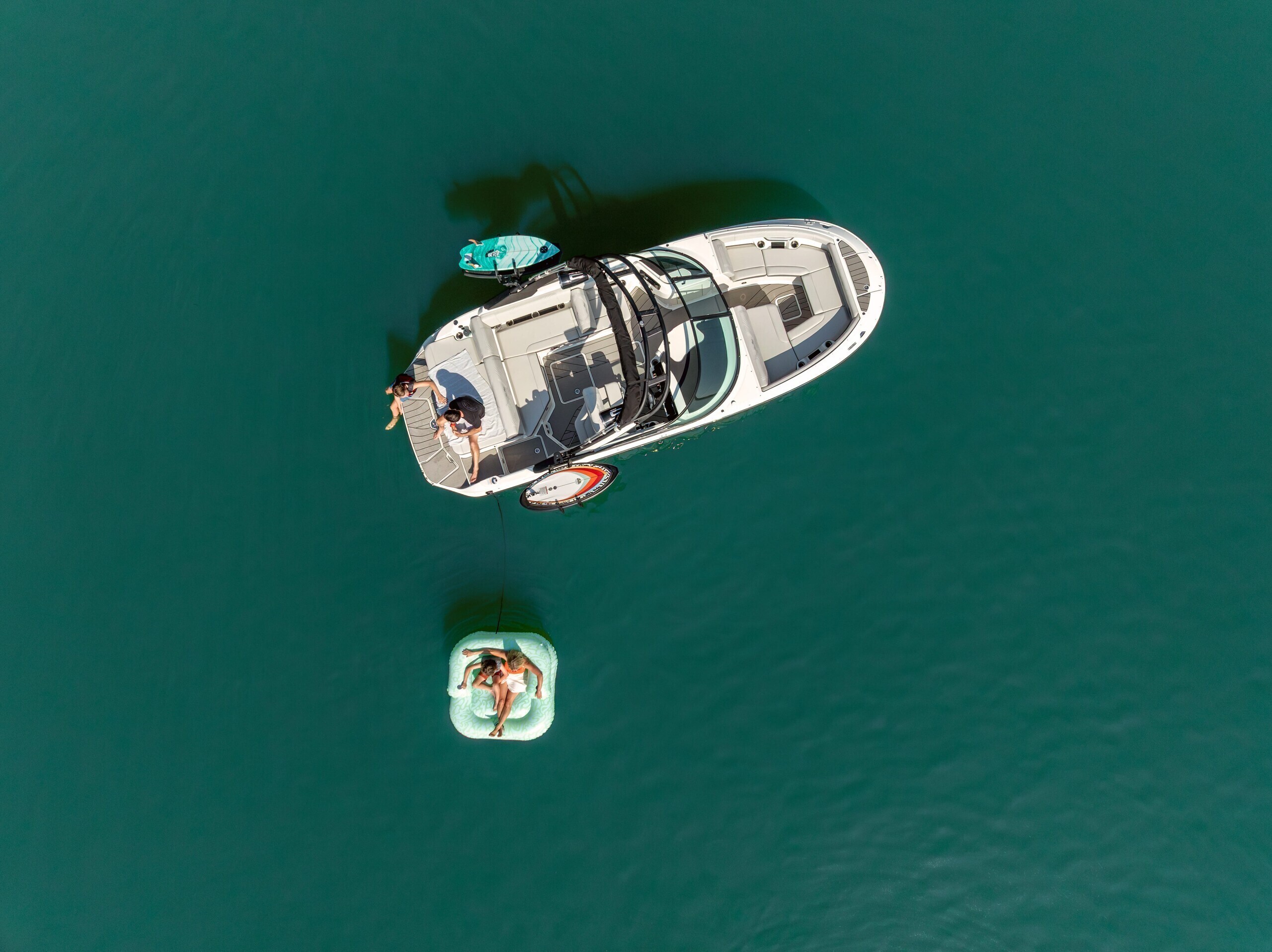 Sea Ray 230 SDX SURF