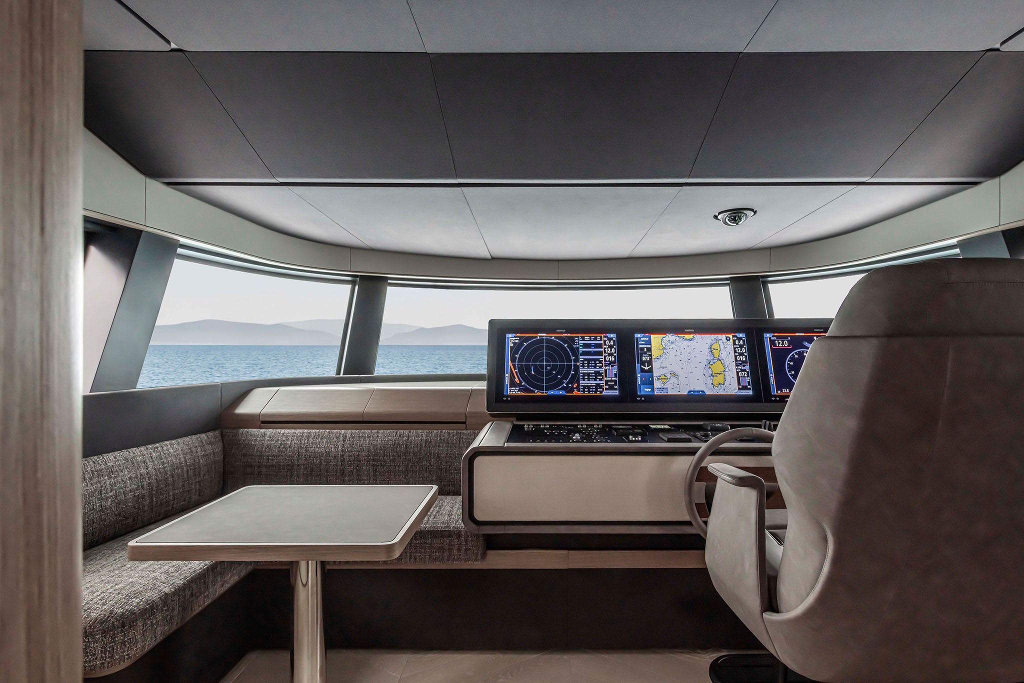 Ferretti Yachts INFYNITO 90