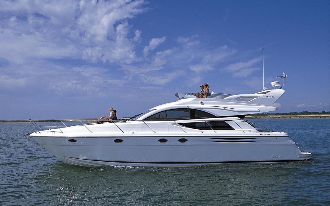 Яхта Fairline Phantom 50 фото 1.4