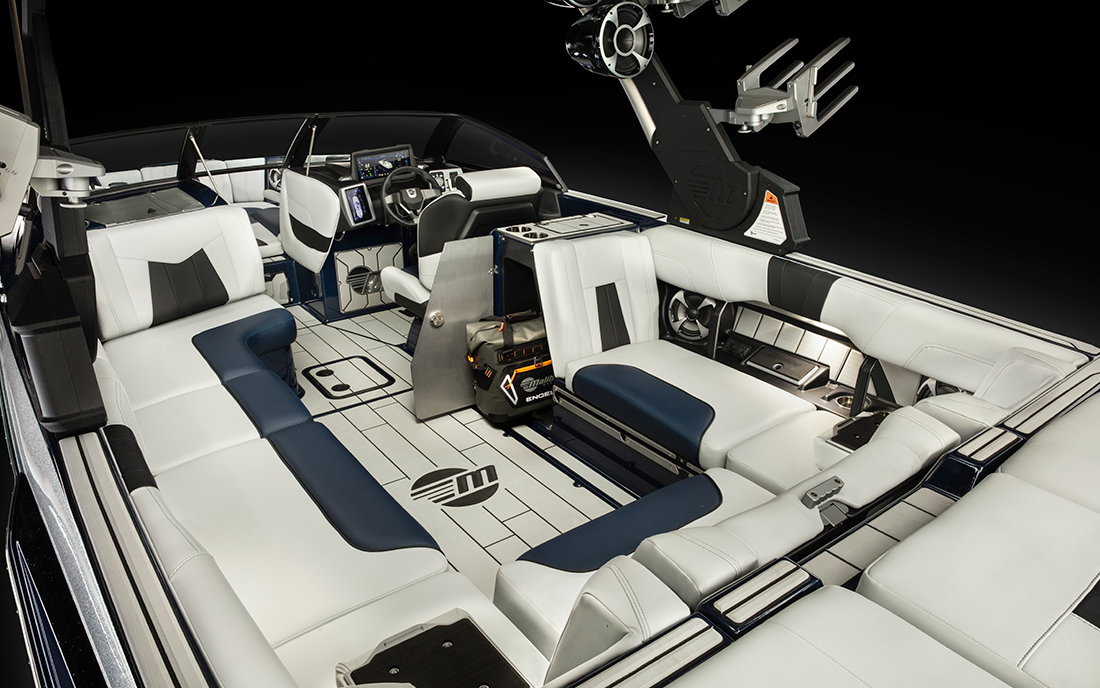 Катер буксировщик Malibu 24 MXZ 2021 фото 2.6