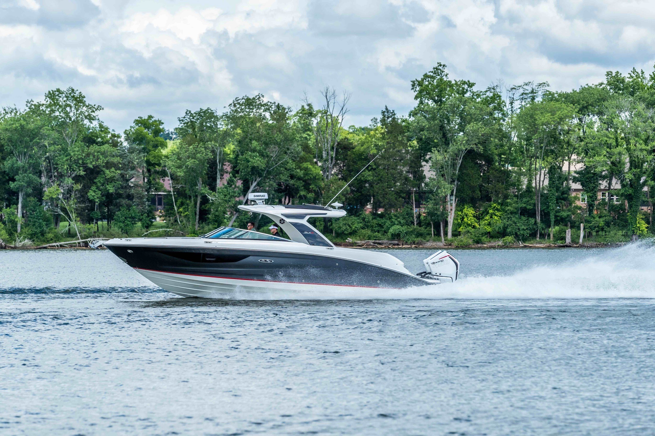 Sea Ray SLX 350 OB