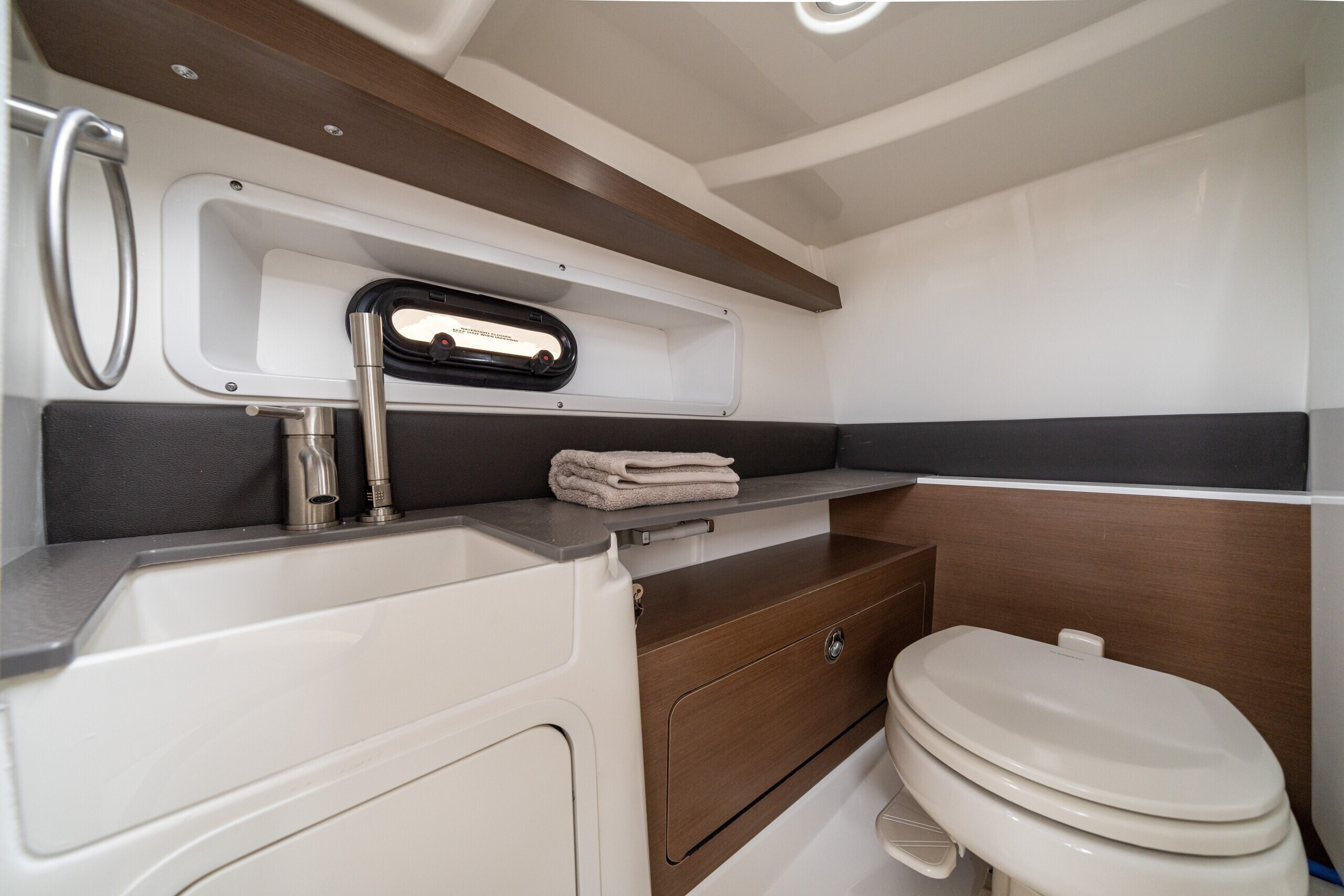 Sea Ray 290 SDX