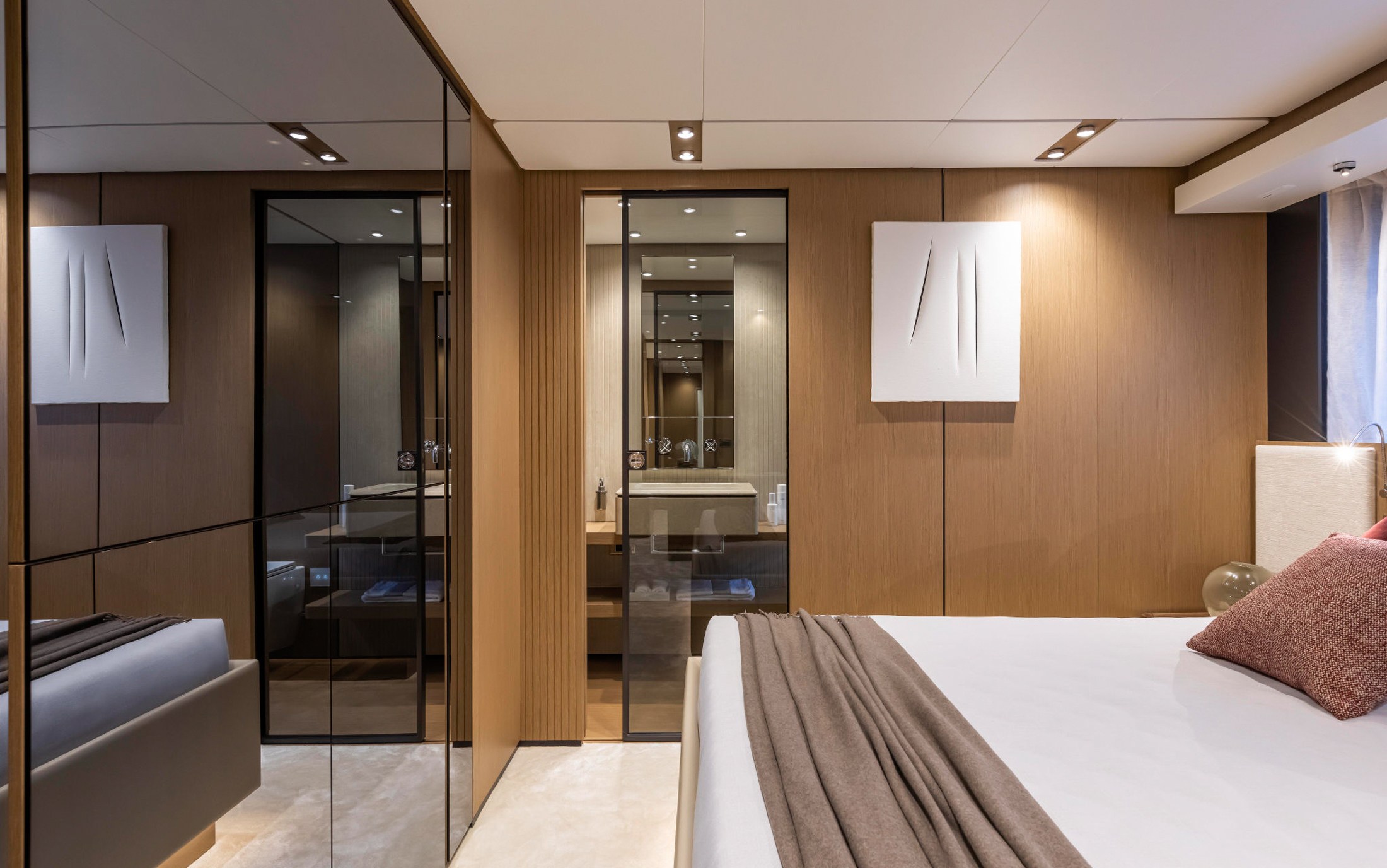 Ferretti Yachts 1000