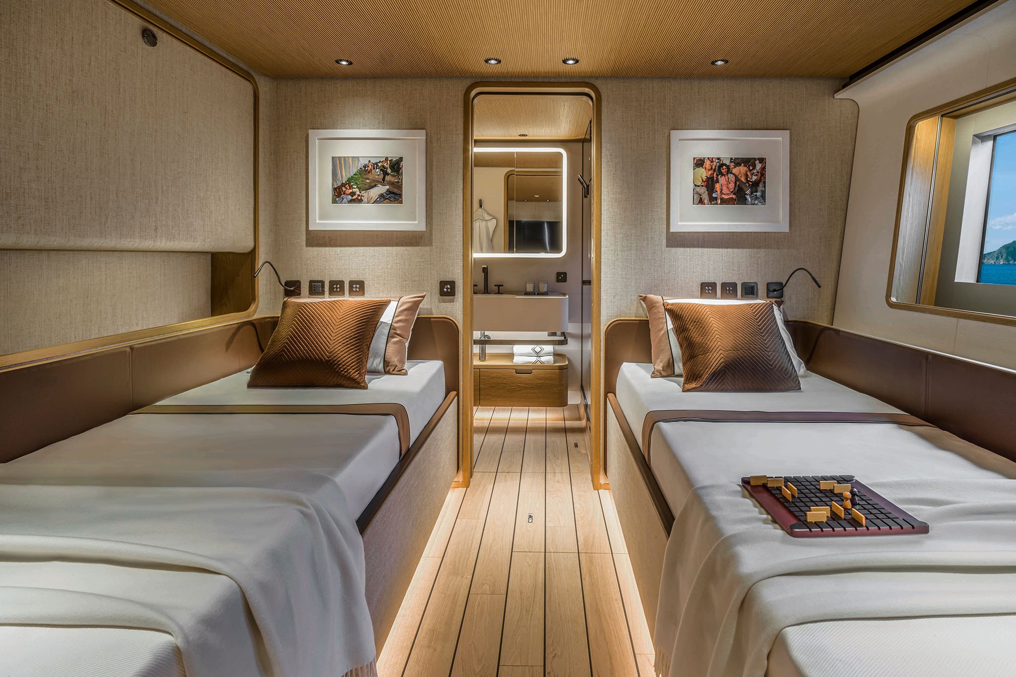 Custom Line Navetta 38