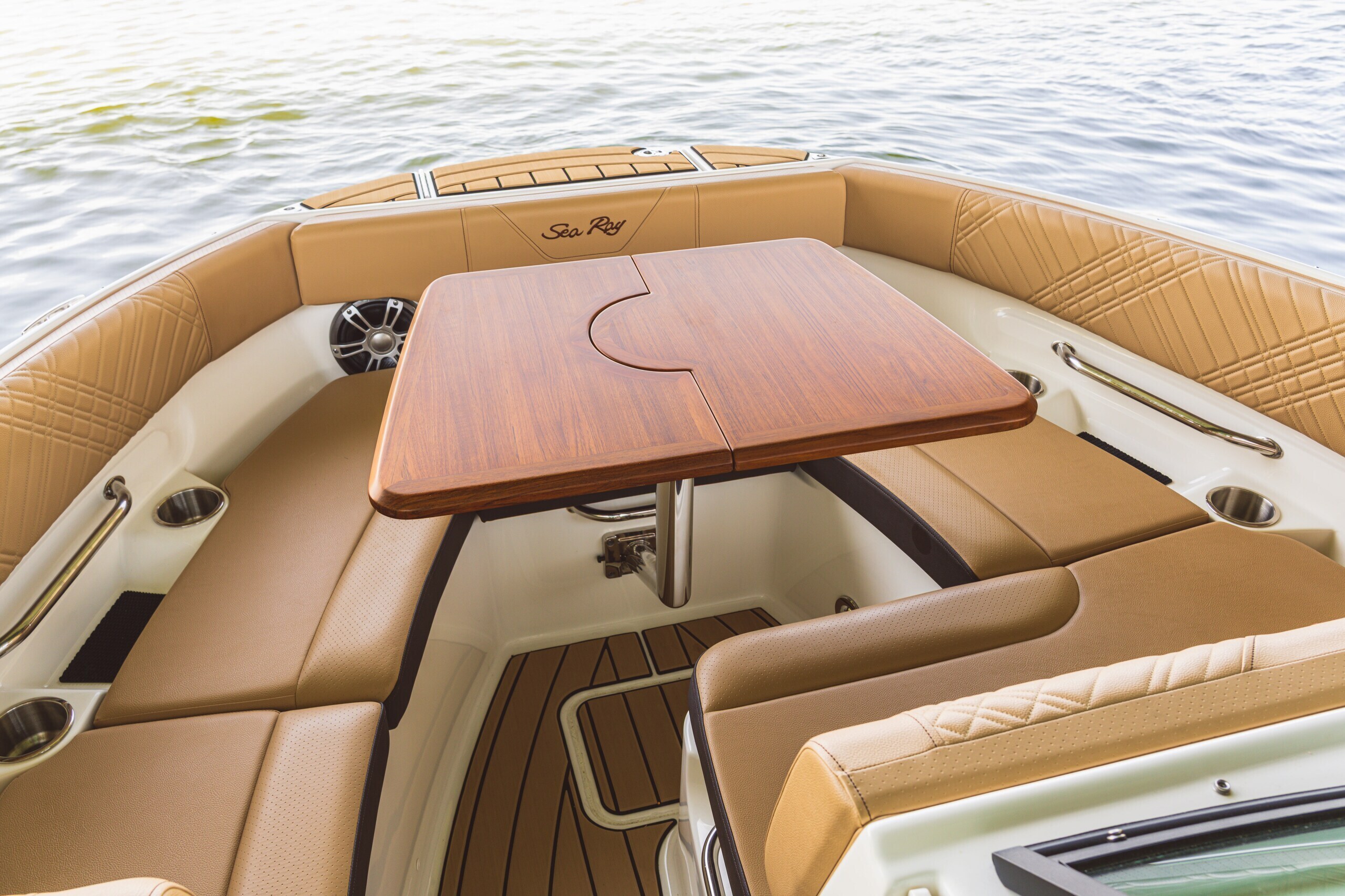 Sea Ray 230 SDX