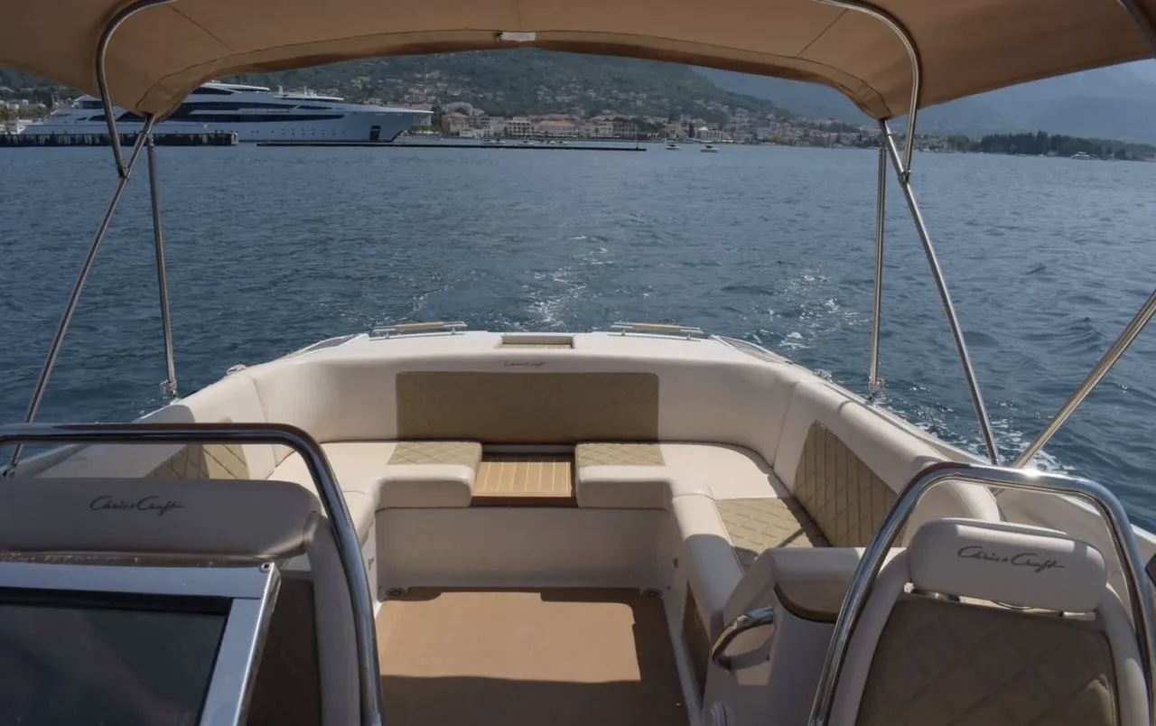 Катер Chris-Craft Corsair 28 фото 1.14