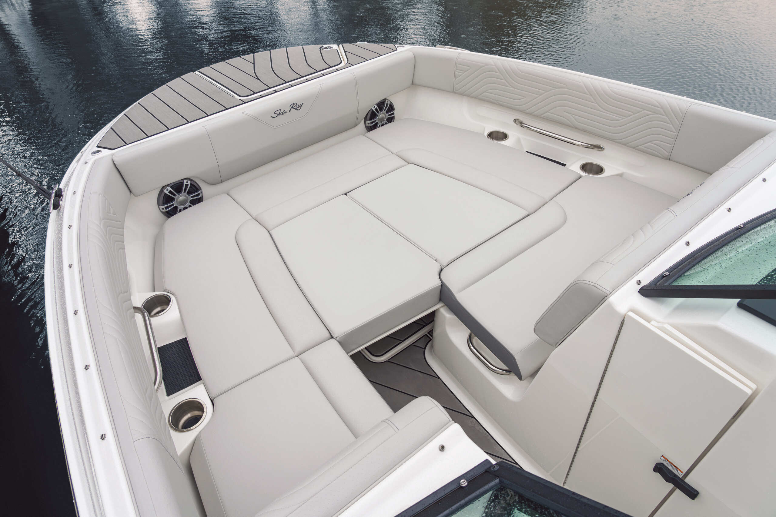 Sea Ray SDX 270 SURF