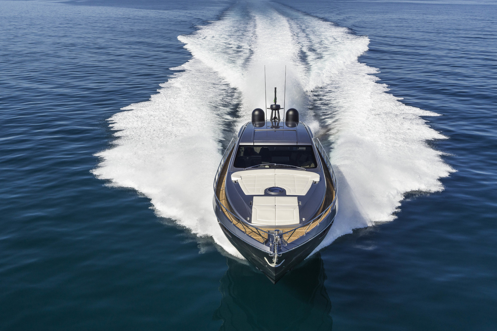 Pershing 7x