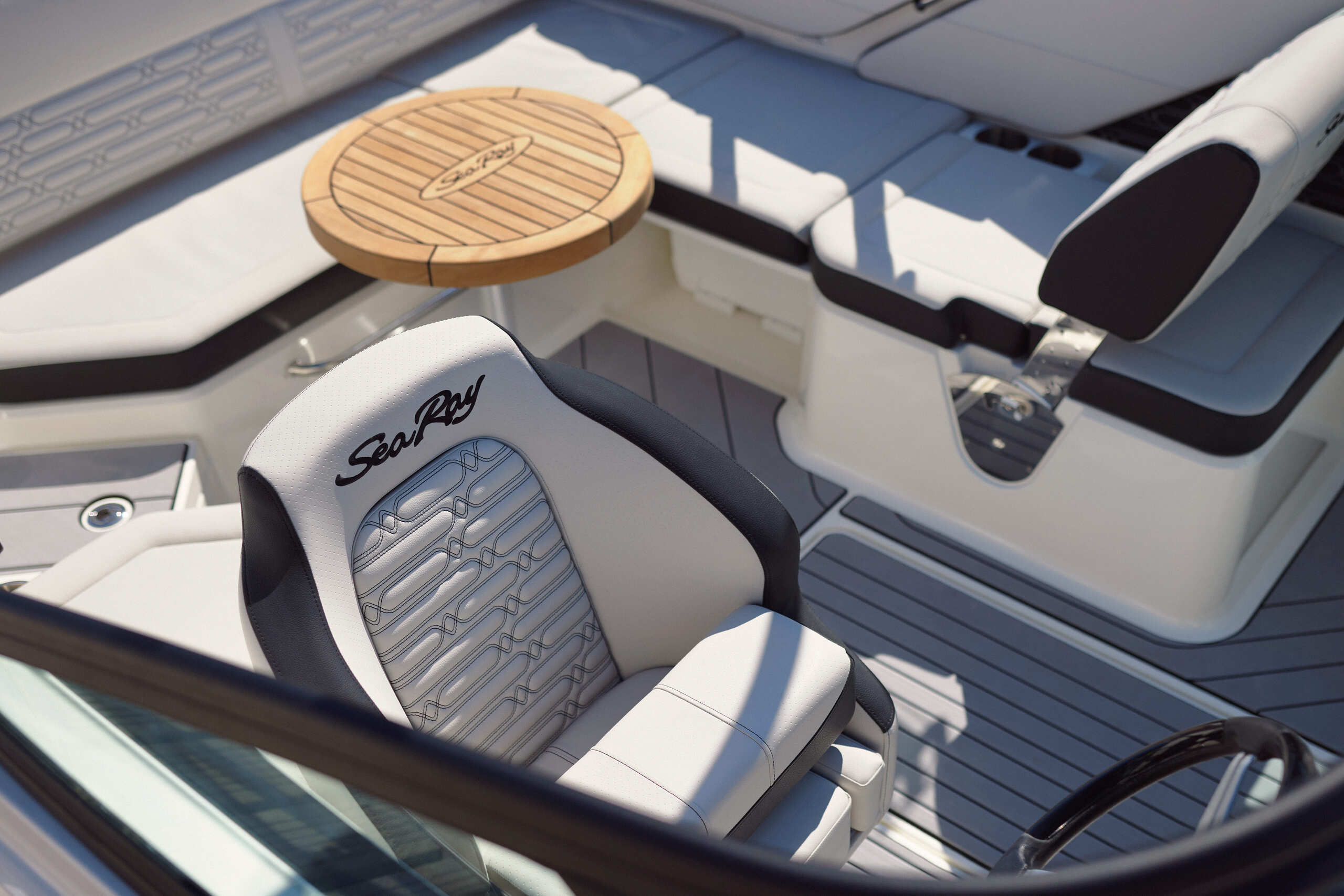 Sea Ray 210 SPX