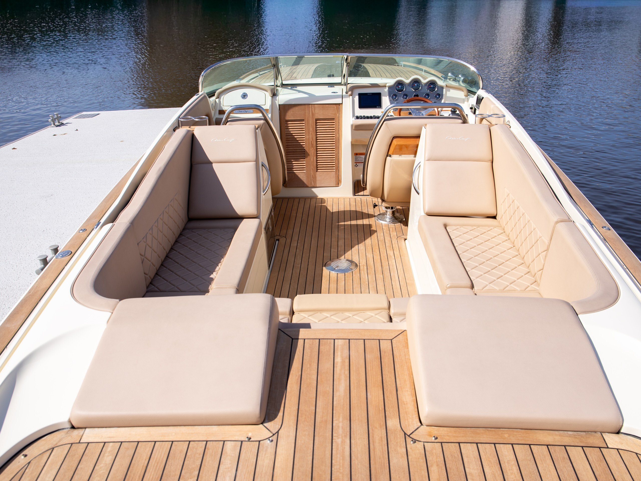Chris-Craft Corsair 34
