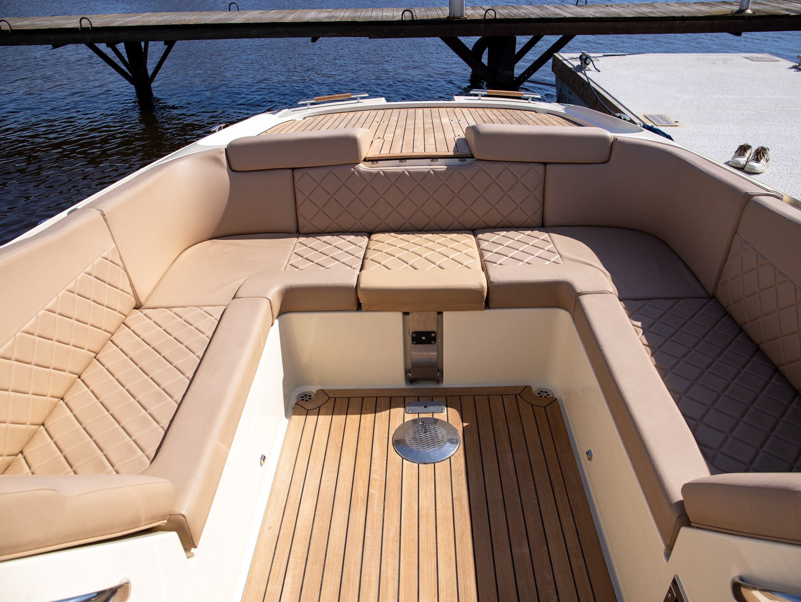 Chris-Craft Corsair 34