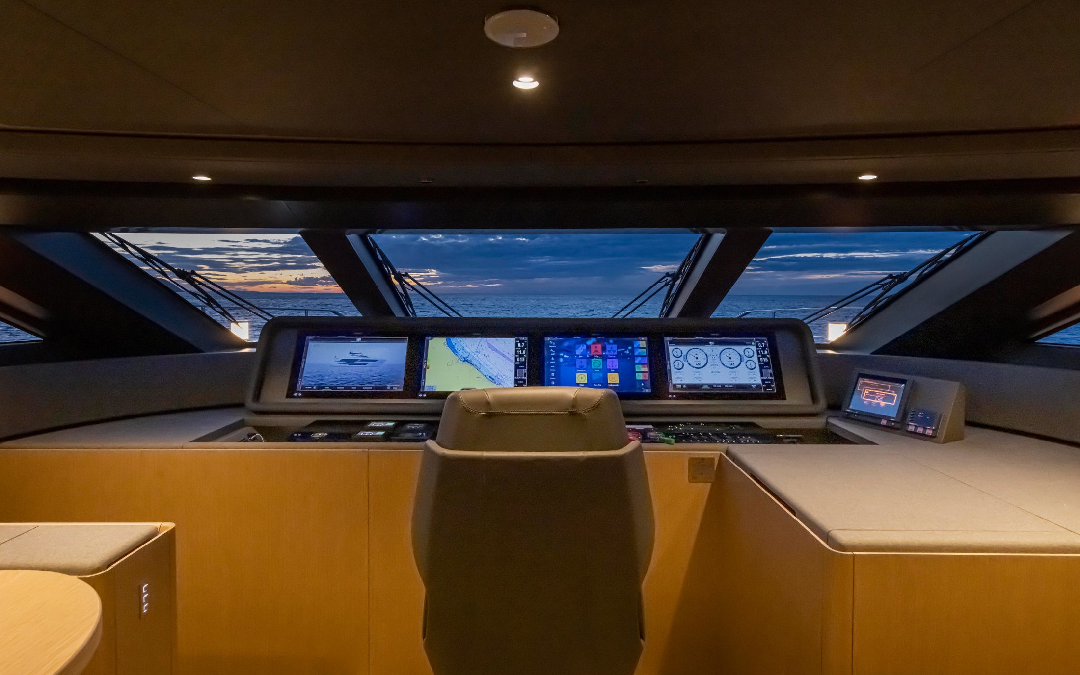 Ferretti Yachts 1000
