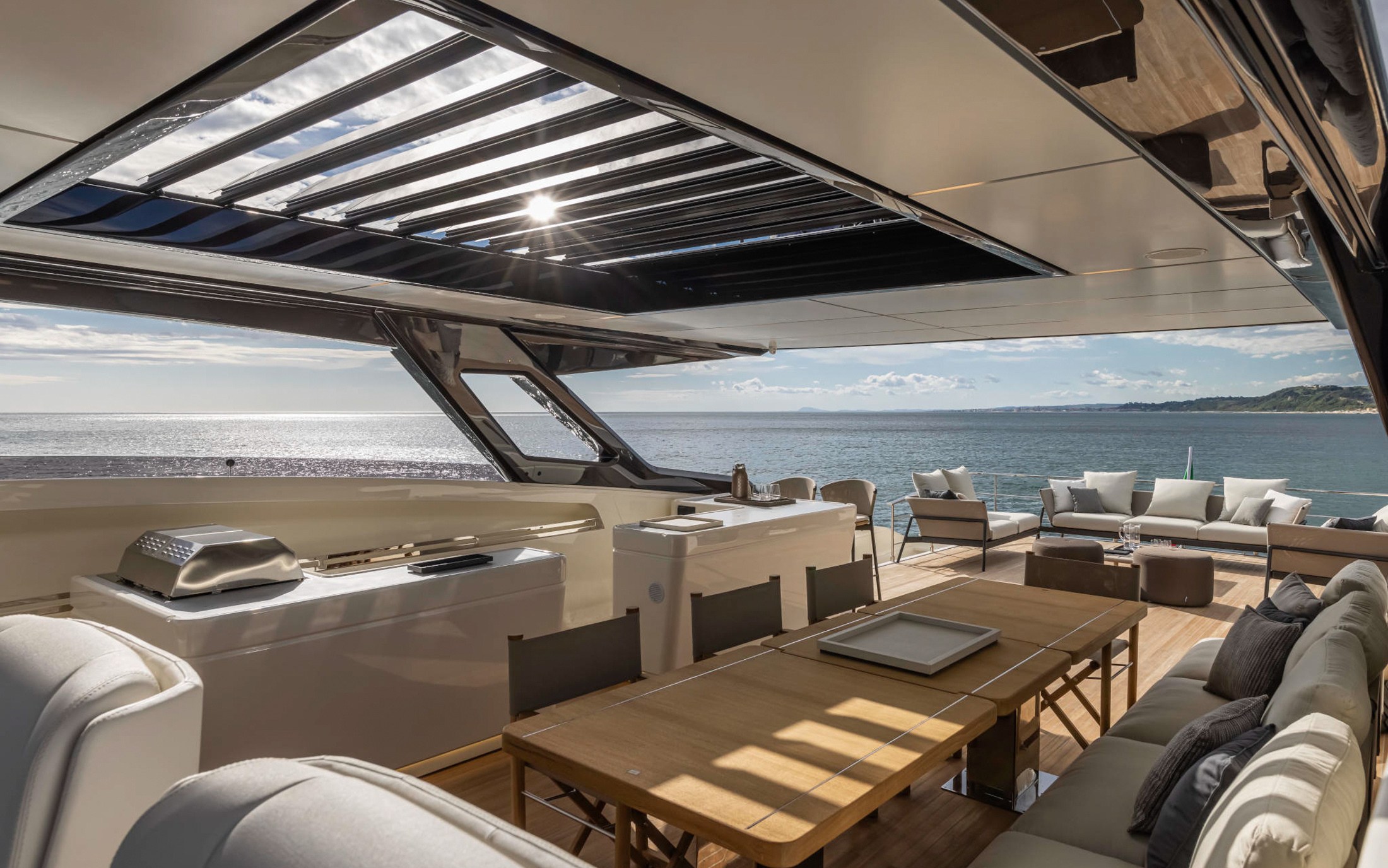 Ferretti Yachts 1000