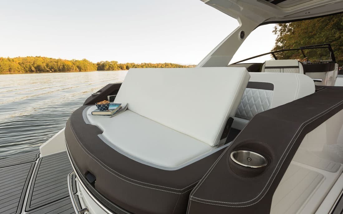 Sea Ray SLX 310