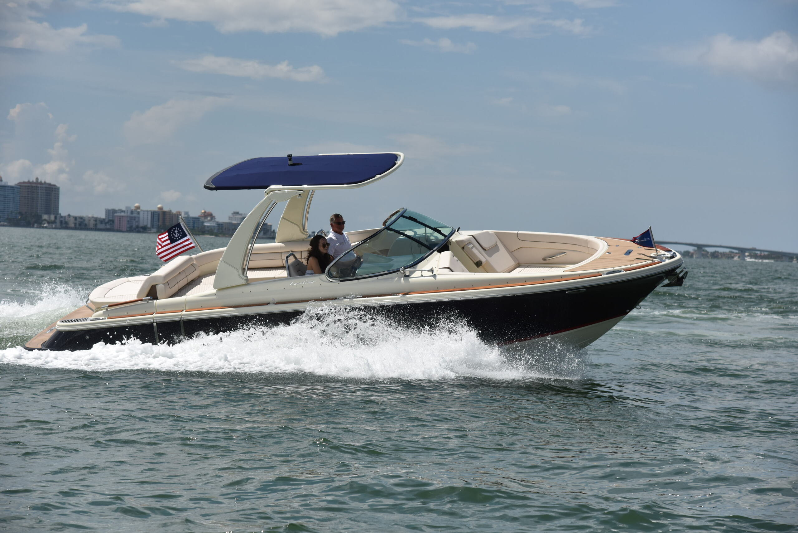 Chris-Craft Launch 28 GT SURF