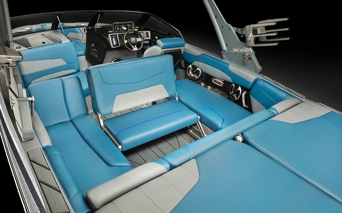 Катер буксировщик Malibu 22 LSV 2021 фото 2.6