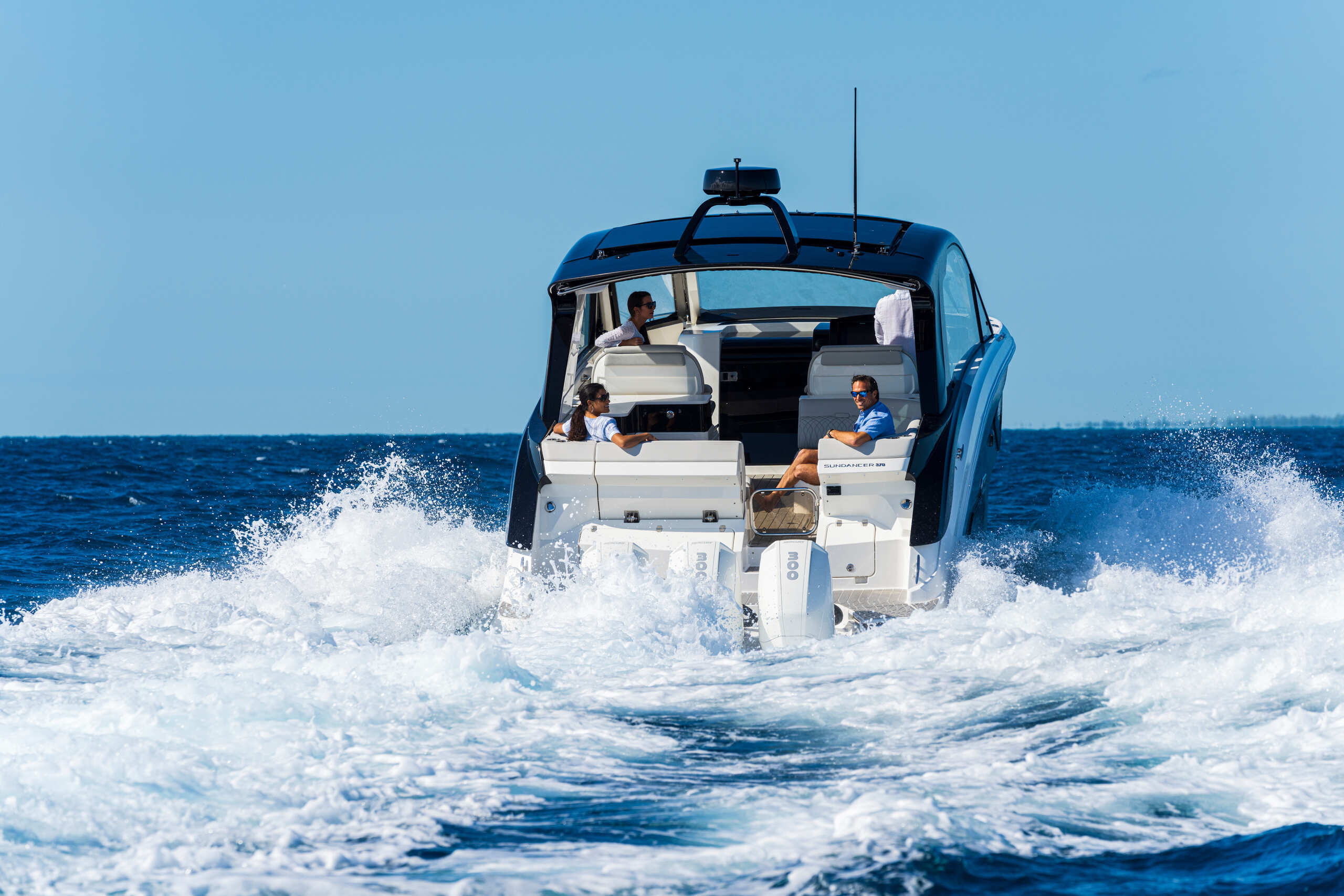 Sea Ray Sundancer 370 OB