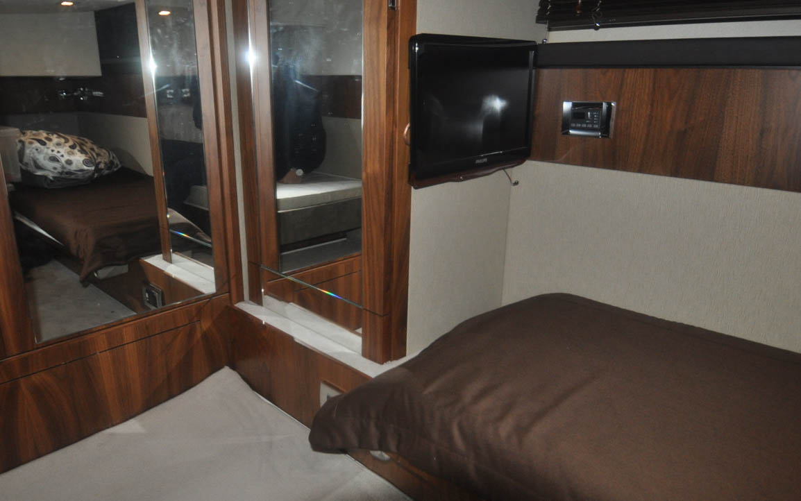 Яхта Fairline Squadron 42/16 фото 1.19