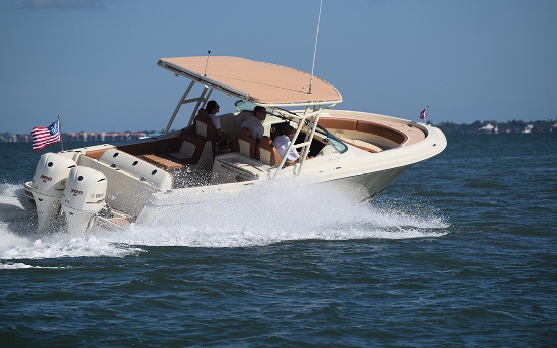 Chris-Craft Calypso 28
