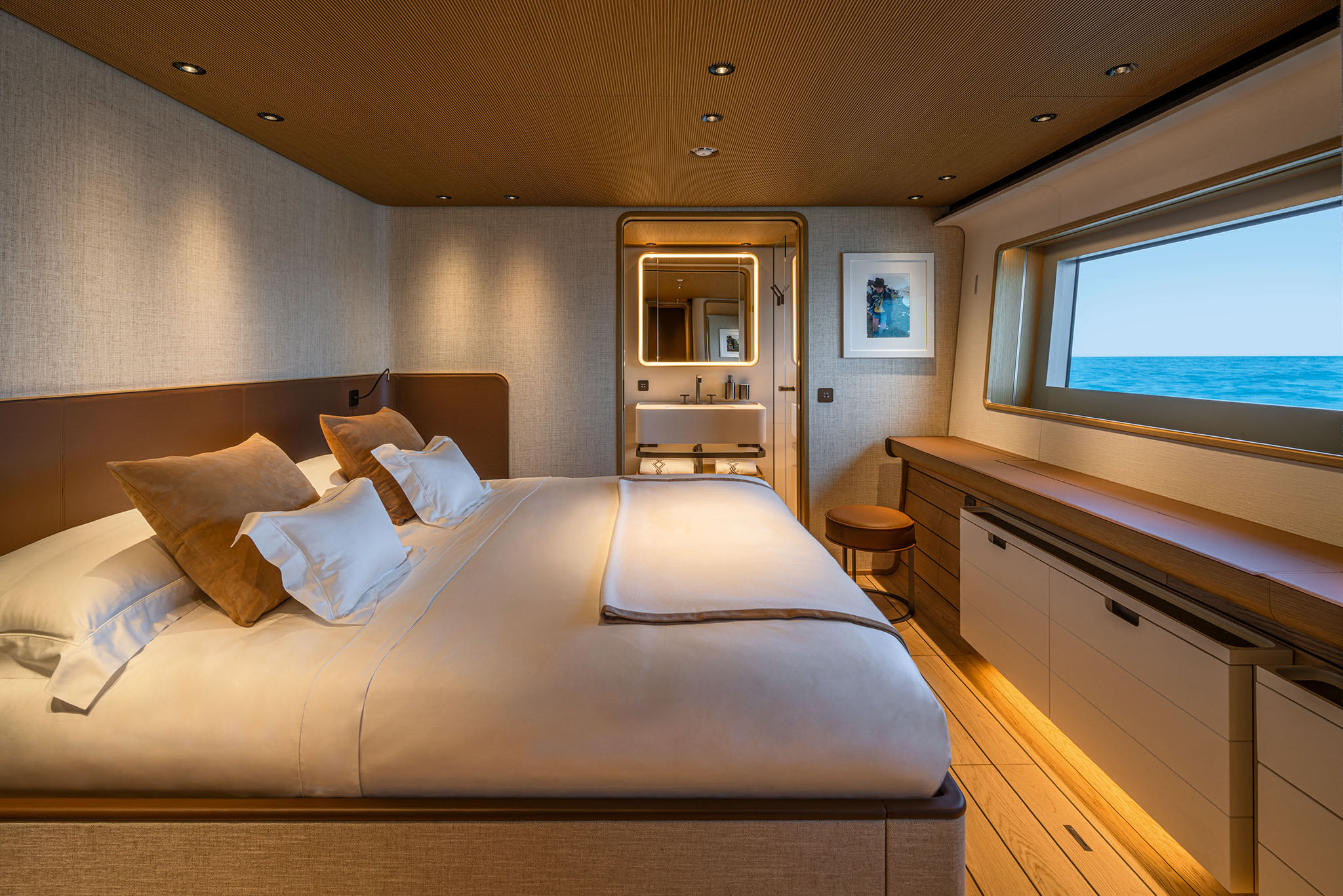 Custom Line Navetta 38