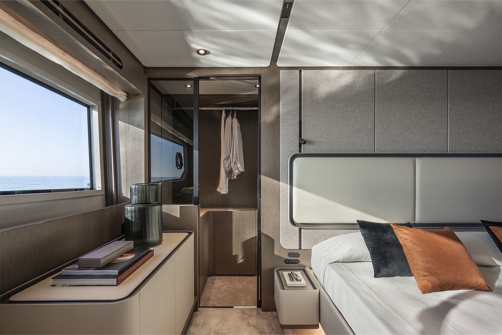 Ferretti Yachts 720 New