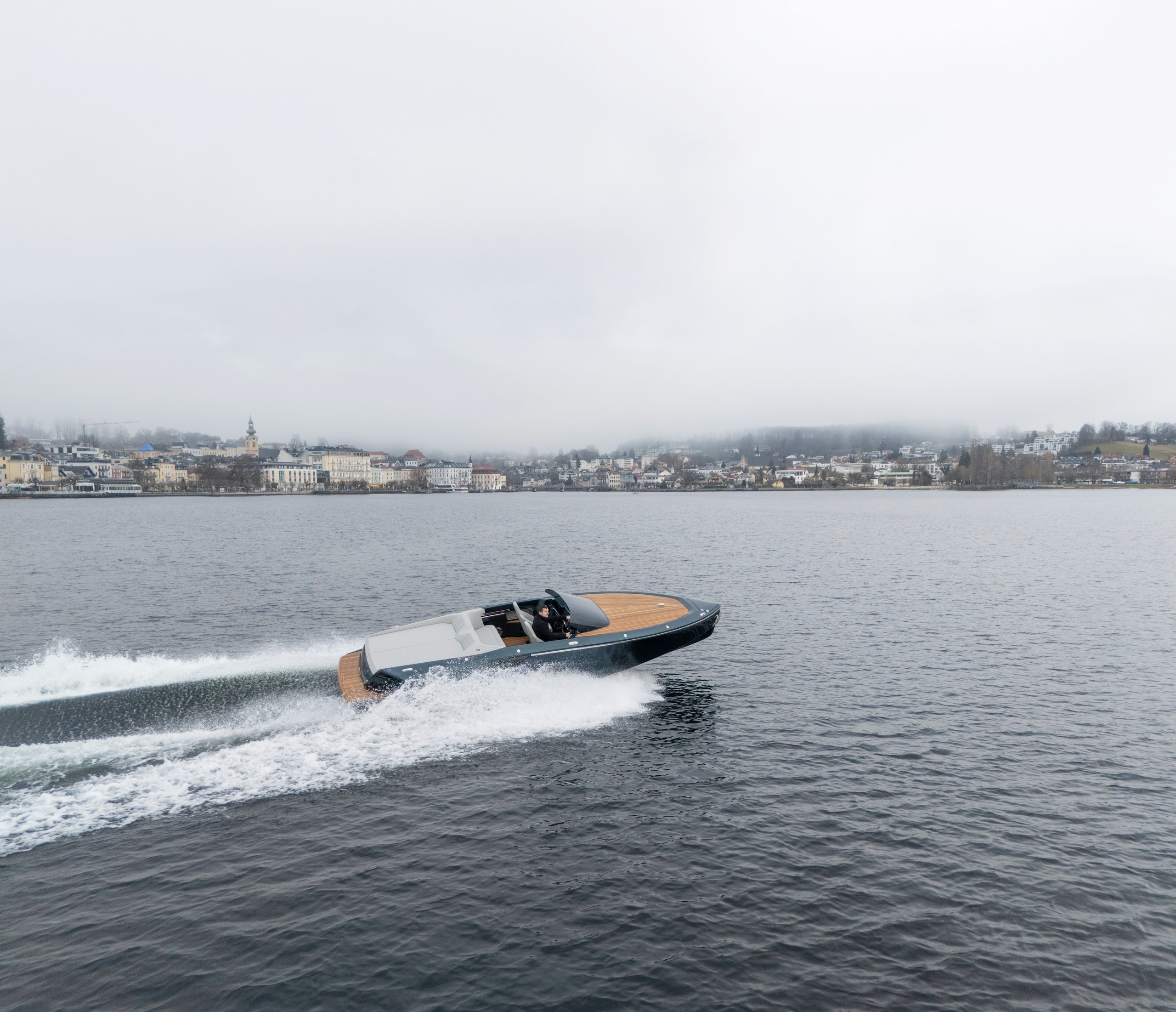 Frauscher x Porsche 790 Spectre