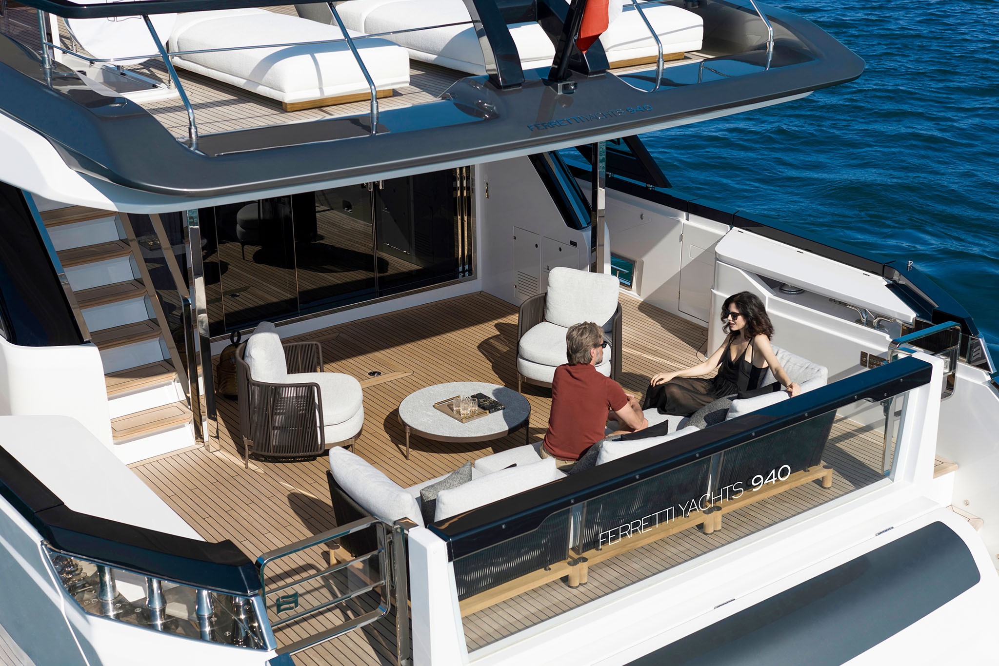 Ferretti Yachts 940