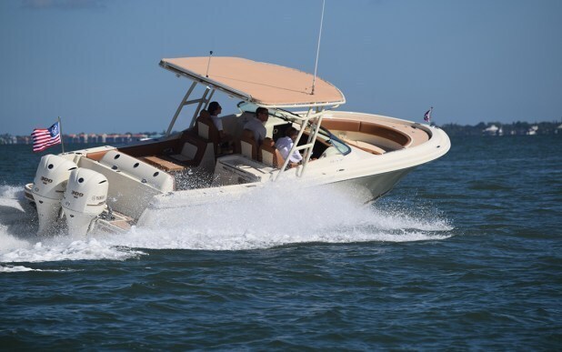 Chris-Craft Calypso 28