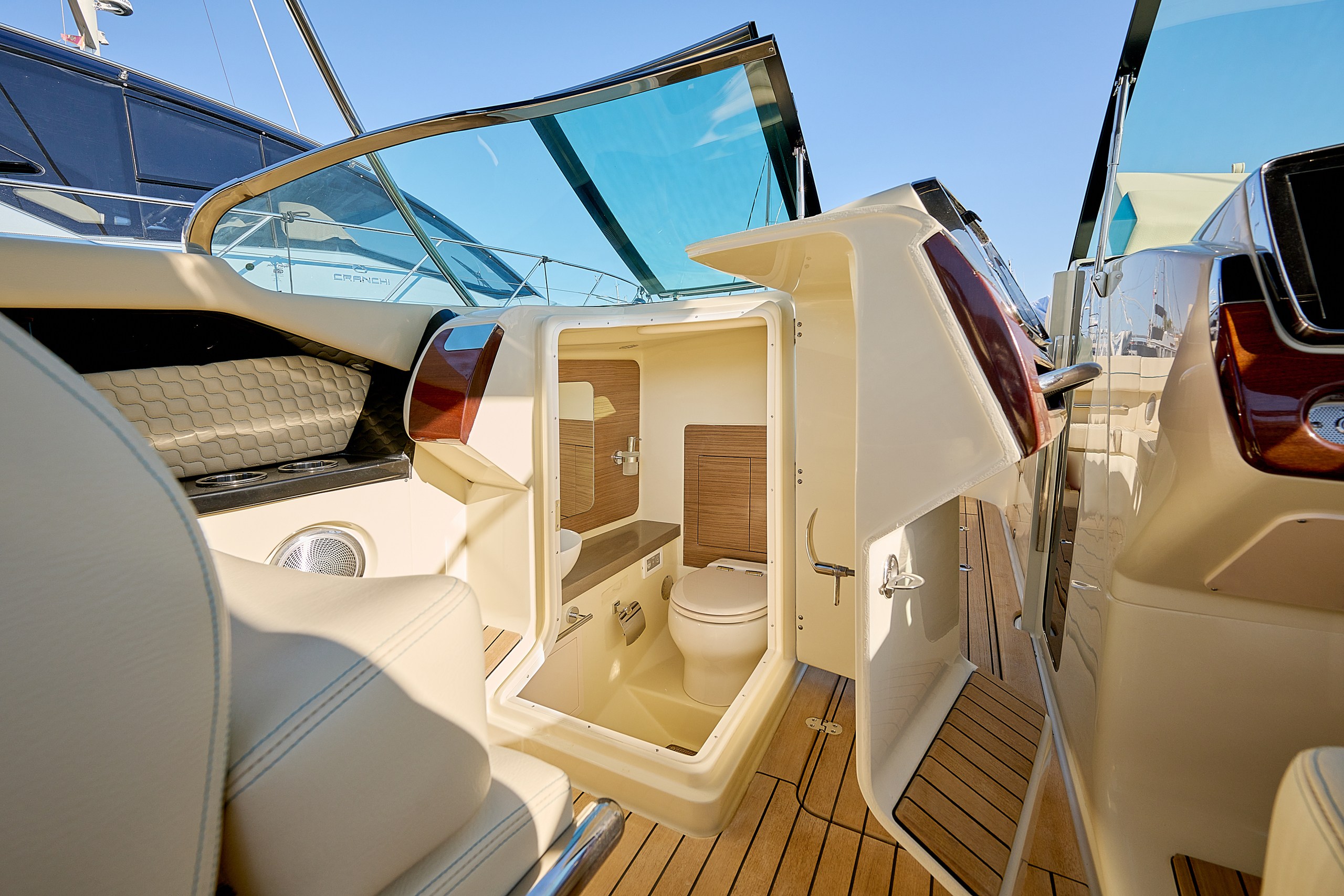 Chris-Craft Launch 31 GT